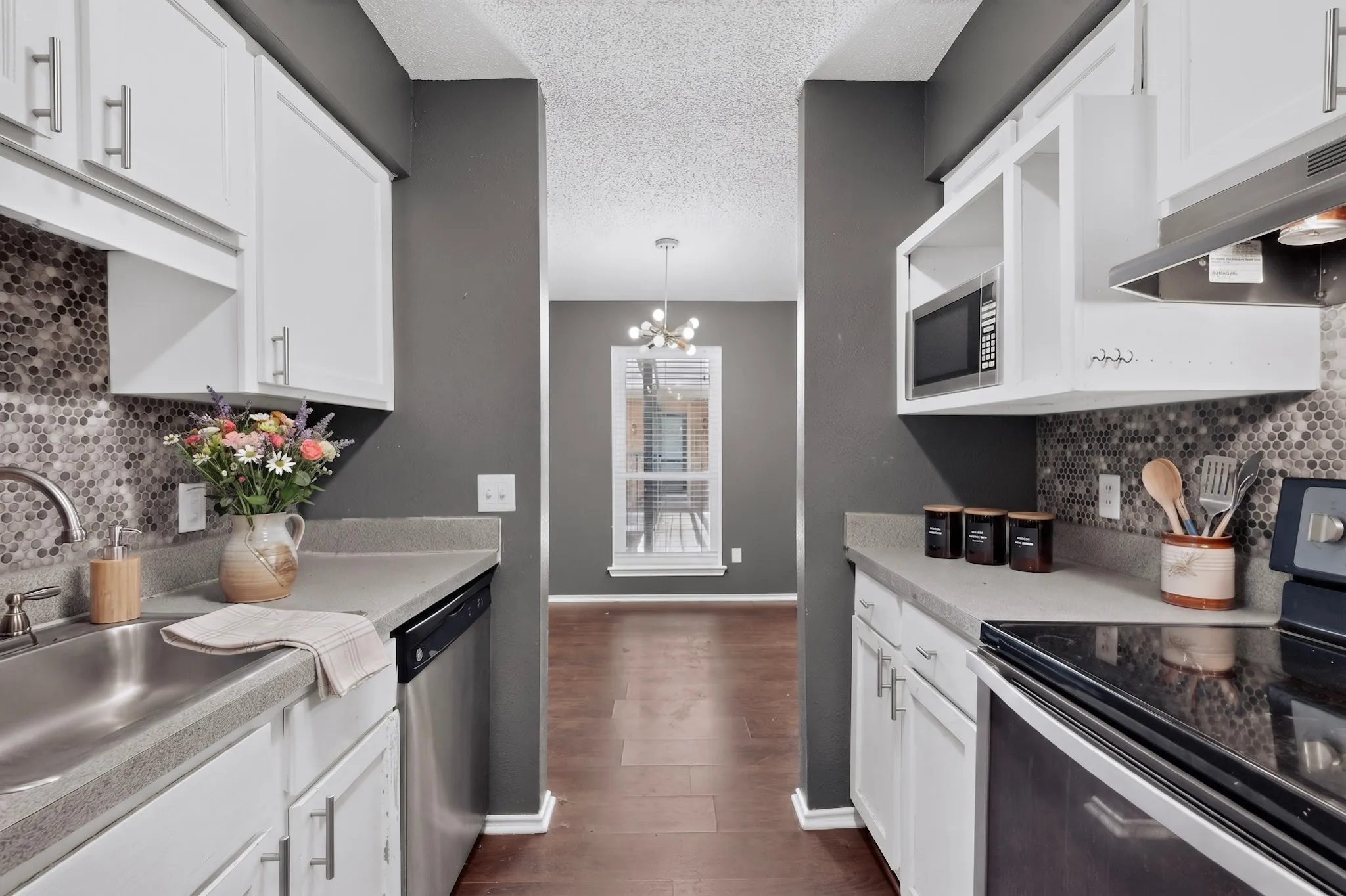 Condominium For Rent in Dallas County , 8109 Skillman Street 3003, Dallas, Texas 75231, 2 Bedroom, 1 Bathroom, Garage spaces, 914 Sqft, built in 1981, mls#21410867, Real Estate Agent in Dallas, Homes For Rent in Dallas county, Homes For Rent in Dallas, Realtor in Dallas Texas, Real Estate Brokerage Independent Realty Texas, Luminita Cordes Realtor