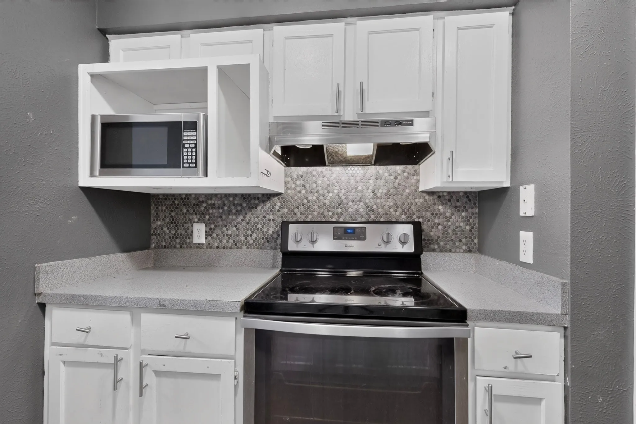 Condominium For Rent in Dallas County , 8109 Skillman Street 3003, Dallas, Texas 75231, 2 Bedroom, 1 Bathroom, Garage spaces, 914 Sqft, built in 1981, mls#21410867, Real Estate Agent in Dallas, Homes For Rent in Dallas county, Homes For Rent in Dallas, Realtor in Dallas Texas, Real Estate Brokerage Independent Realty Texas, Luminita Cordes Realtor