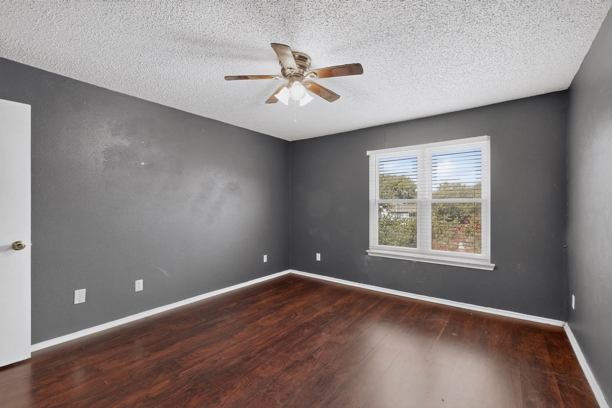 Condominium For Rent in Dallas County , 8109 Skillman Street 3003, Dallas, Texas 75231, 2 Bedroom, 1 Bathroom, Garage spaces, 914 Sqft, built in 1981, mls#21410867, Real Estate Agent in Dallas, Homes For Rent in Dallas county, Homes For Rent in Dallas, Realtor in Dallas Texas, Real Estate Brokerage Independent Realty Texas, Luminita Cordes Realtor