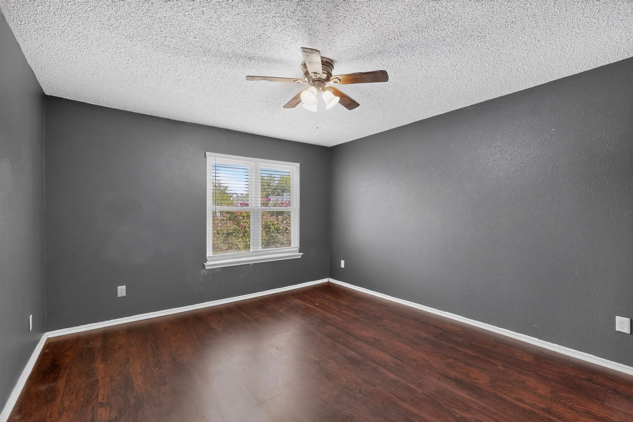 Condominium For Rent in Dallas County , 8109 Skillman Street 3003, Dallas, Texas 75231, 2 Bedroom, 1 Bathroom, Garage spaces, 914 Sqft, built in 1981, mls#21410867, Real Estate Agent in Dallas, Homes For Rent in Dallas county, Homes For Rent in Dallas, Realtor in Dallas Texas, Real Estate Brokerage Independent Realty Texas, Luminita Cordes Realtor