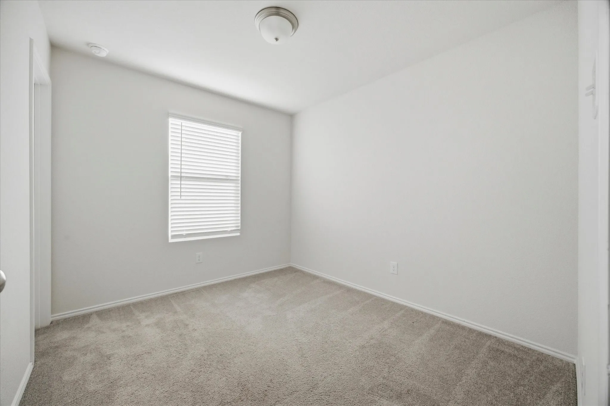 Single Family Residence For Rent in Kaufman County , 1526 Vega Drive, Forney, Texas 75126, 4 Bedroom, 3 Bathroom, 2 Garage spaces, 2,032 Sqft, built in 2021, mls#21410288, Real Estate Agent in Forney, Homes For Rent in Kaufman county, Homes For Rent in Forney, Realtor in Forney Texas, Real Estate Brokerage Independent Realty Texas, Luminita Cordes Realtor