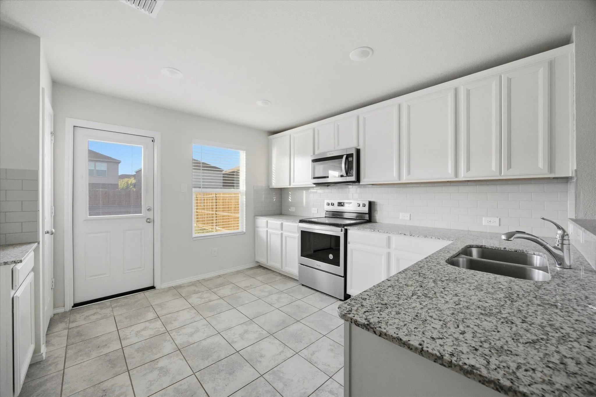 Single Family Residence For Rent in Kaufman County , 1526 Vega Drive, Forney, Texas 75126, 4 Bedroom, 3 Bathroom, 2 Garage spaces, 2,032 Sqft, built in 2021, mls#21410288, Real Estate Agent in Forney, Homes For Rent in Kaufman county, Homes For Rent in Forney, Realtor in Forney Texas, Real Estate Brokerage Independent Realty Texas, Luminita Cordes Realtor