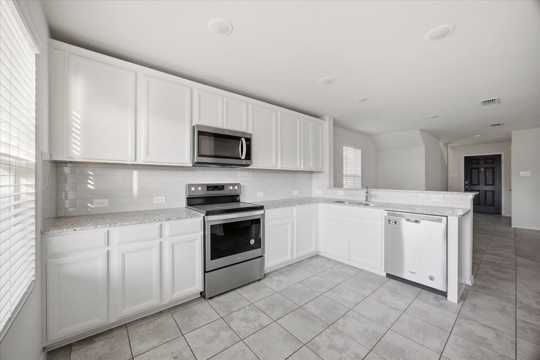 Single Family Residence For Rent in Kaufman County , 1526 Vega Drive, Forney, Texas 75126, 4 Bedroom, 3 Bathroom, 2 Garage spaces, 2,032 Sqft, built in 2021, mls#21410288, Real Estate Agent in Forney, Homes For Rent in Kaufman county, Homes For Rent in Forney, Realtor in Forney Texas, Real Estate Brokerage Independent Realty Texas, Luminita Cordes Realtor