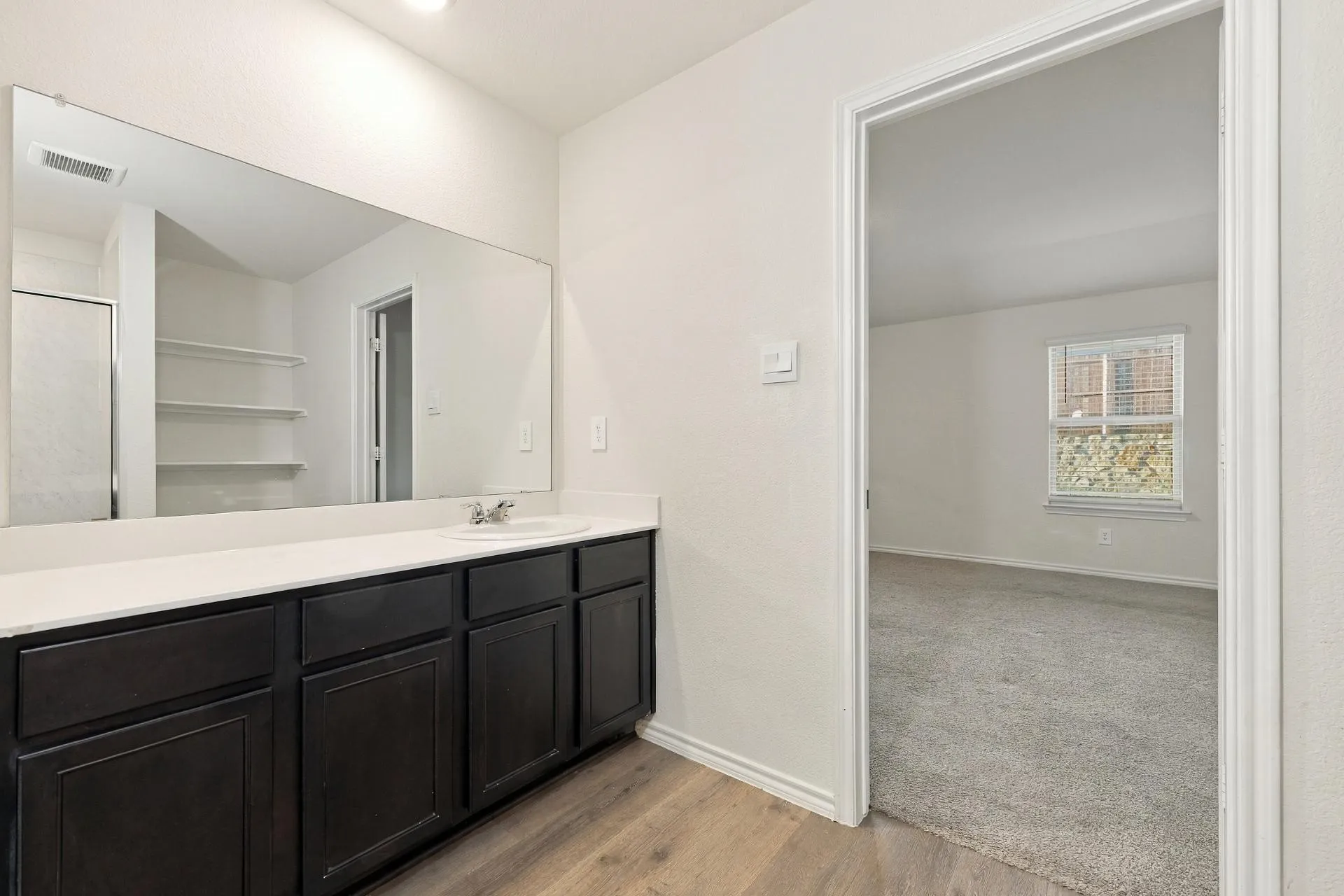 Single Family Residence For Rent in Ellis County , 921 Keystone Court, Ferris, Texas 75125, 4 Bedroom, 2 Bathroom, 2 Garage spaces, 1,850 Sqft, built in 2023, mls#21411140, Real Estate Agent in Ferris, Homes For Rent in Ellis county, Homes For Rent in Ferris, Realtor in Ferris Texas, Real Estate Brokerage Independent Realty Texas, Luminita Cordes Realtor