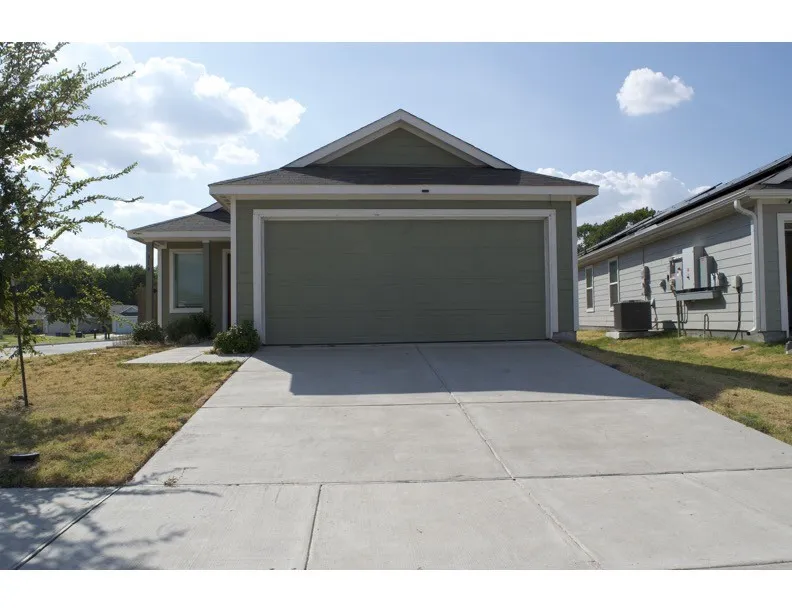 Single Family Residence For Rent