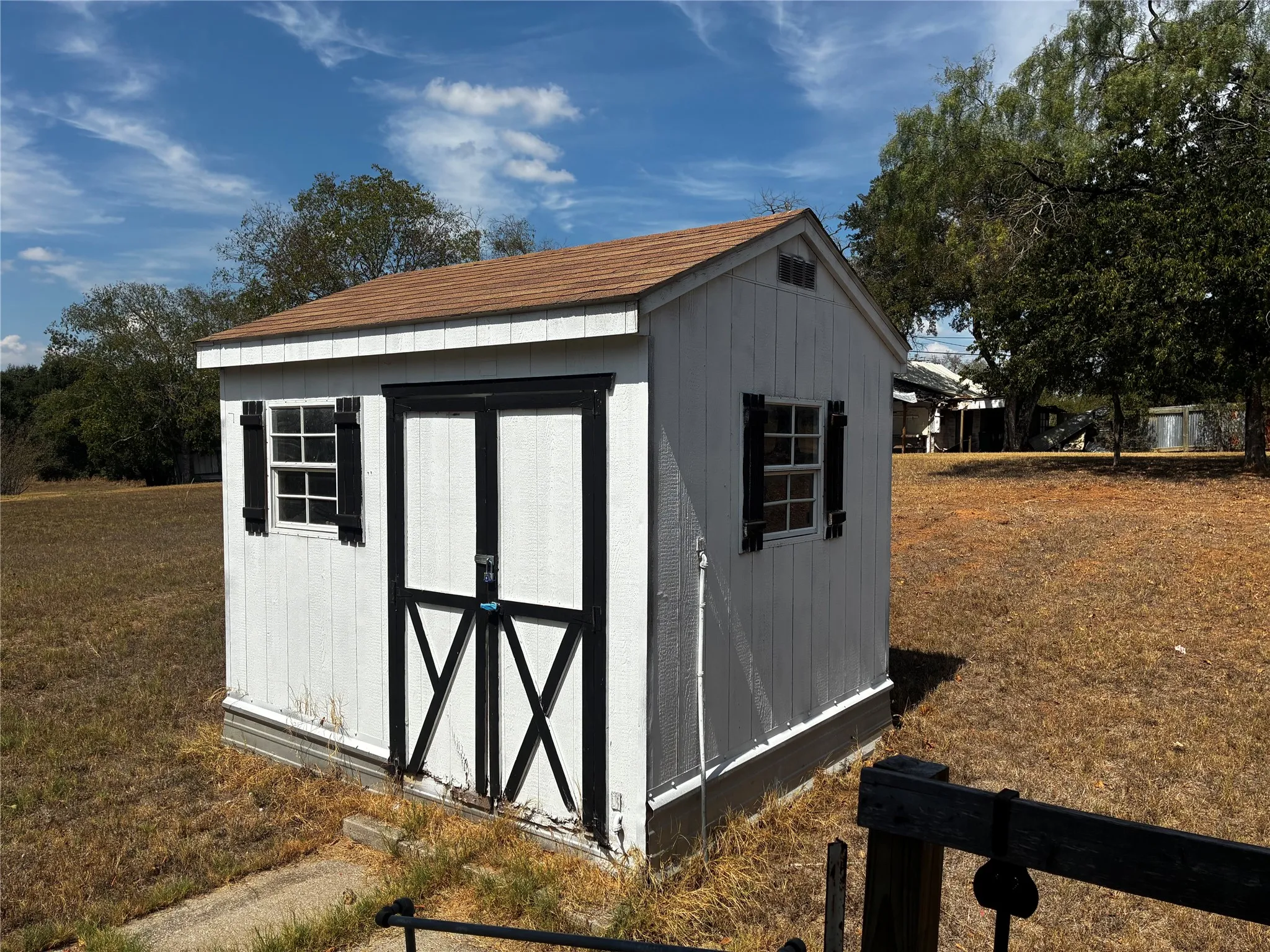 Single Family Residence For Sale in Coryell County , 109 E Leon Street, Gatesville, Texas 76528, 3 Bedroom, 1 Bathroom, Garage spaces, 928 Sqft, built in 1970, mls#21410934, Real Estate Agent in Gatesville, Homes For Sale in Coryell county, Homes For Sale in Gatesville, Realtor in Gatesville Texas, Real Estate Brokerage Independent Realty Texas, Luminita Cordes Realtor