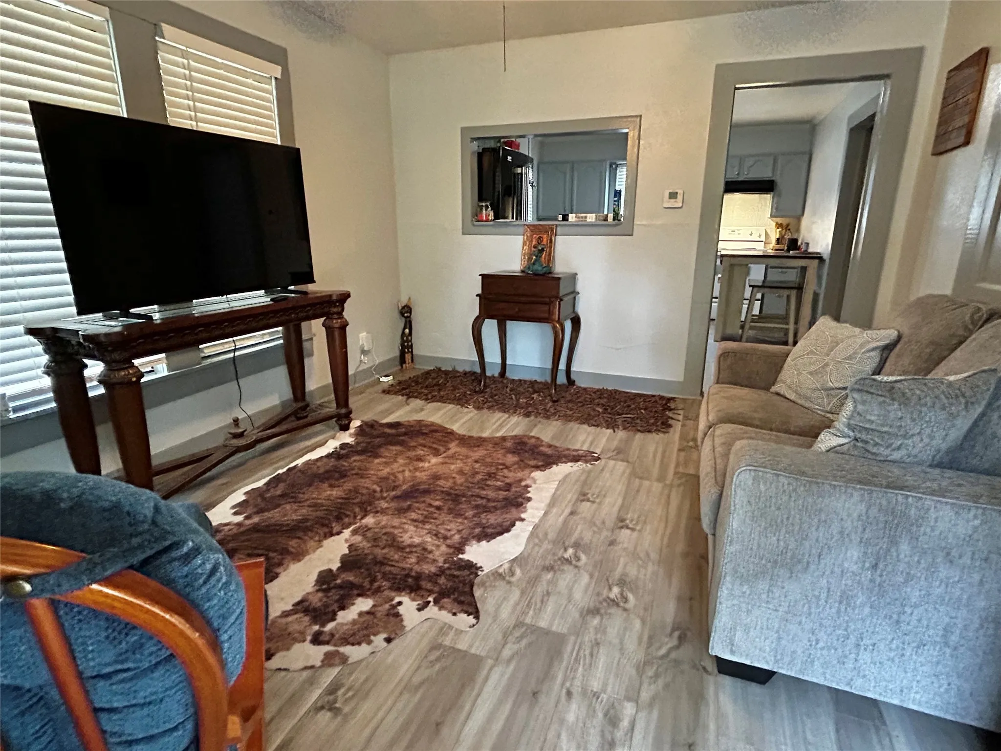 Single Family Residence For Sale in Coryell County , 109 E Leon Street, Gatesville, Texas 76528, 3 Bedroom, 1 Bathroom, Garage spaces, 928 Sqft, built in 1970, mls#21410934, Real Estate Agent in Gatesville, Homes For Sale in Coryell county, Homes For Sale in Gatesville, Realtor in Gatesville Texas, Real Estate Brokerage Independent Realty Texas, Luminita Cordes Realtor