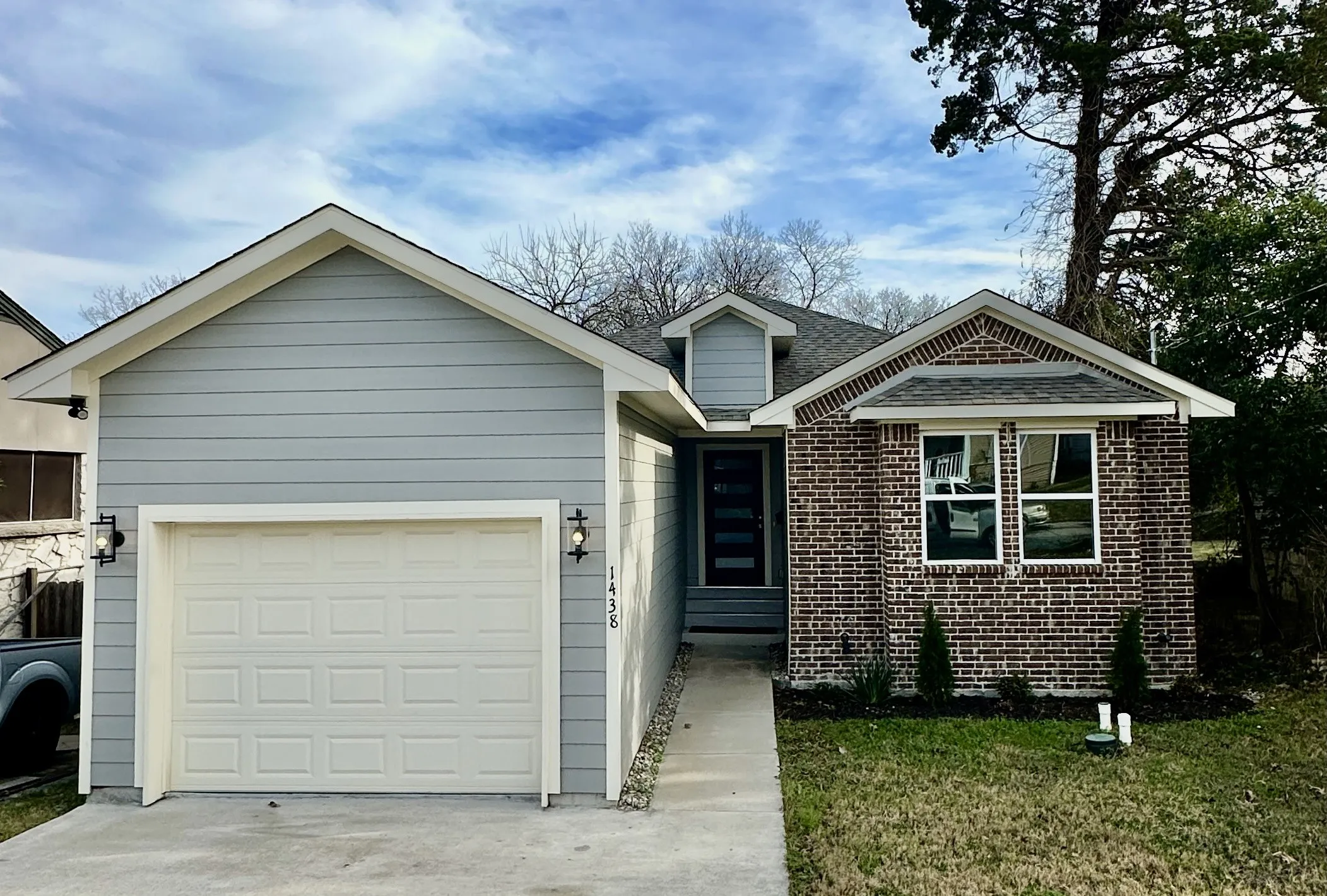 Single Family Residence For Sale