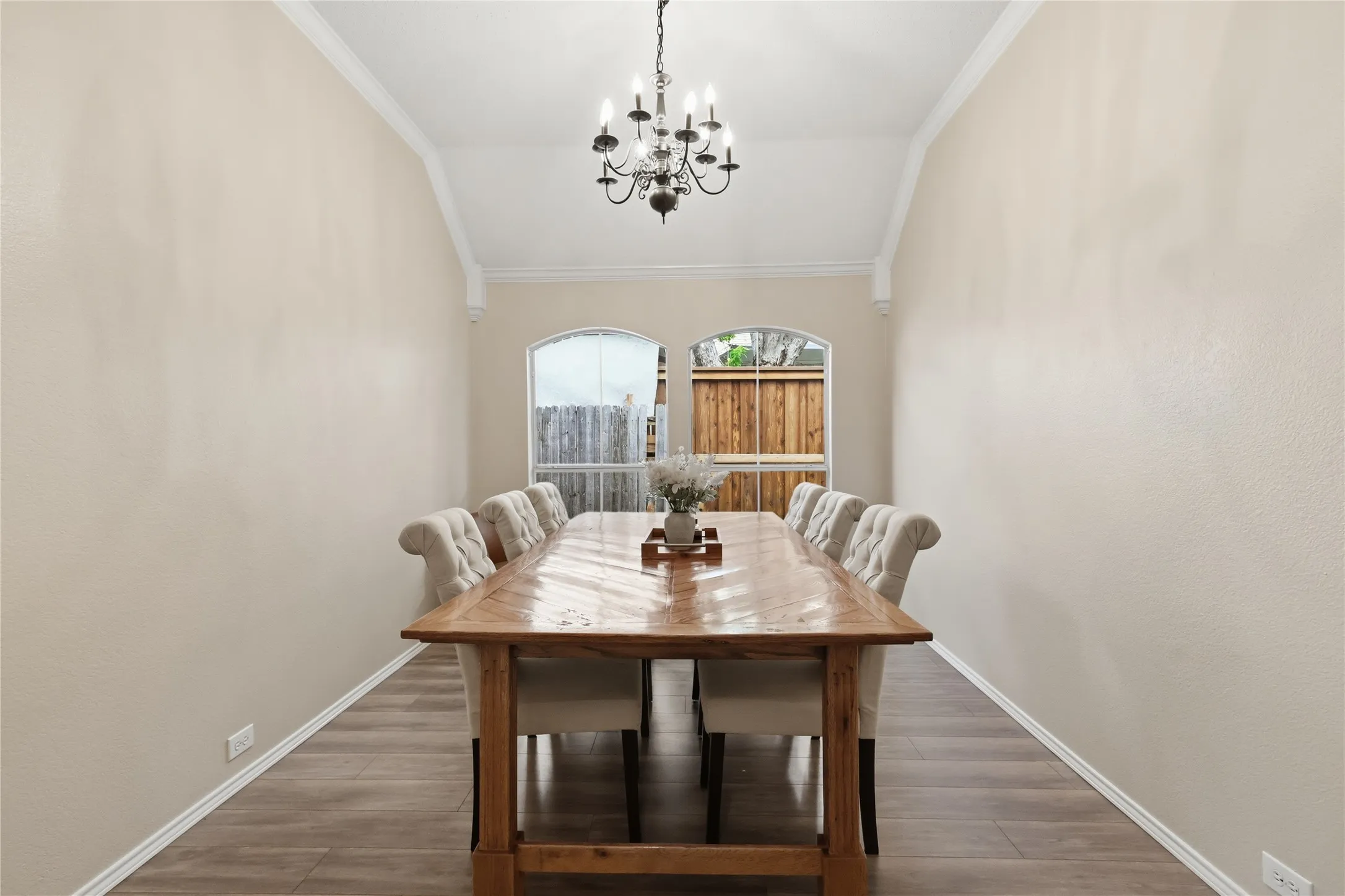 Single Family Residence For Sale in Tarrant County , 5213 Warm Springs Trail, Fort Worth, Texas 76137, 3 Bedroom, 2 Bathroom, 2 Garage spaces, 1,985 Sqft, built in 1997, mls#21411145, Real Estate Agent in Fort Worth, Homes For Sale in Tarrant county, Homes For Sale in Fort Worth, Realtor in Fort Worth Texas, Real Estate Brokerage Independent Realty Texas, Luminita Cordes Realtor