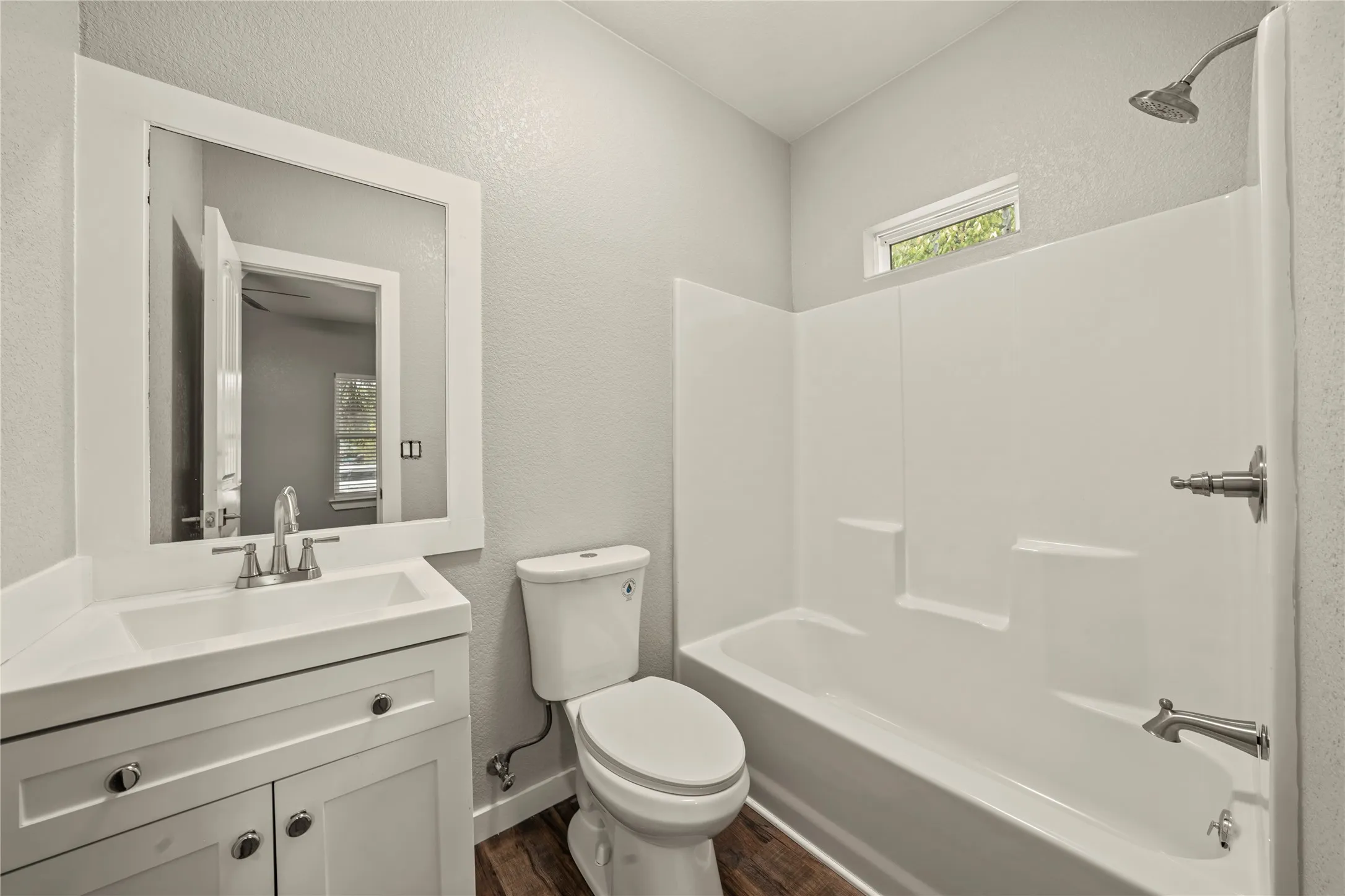 Single Family Residence For Sale in Falls County , 703 Gift Street, Marlin, Texas 76661, 3 Bedroom, 2 Bathroom, Garage spaces, 1,200 Sqft, built in 2023, mls#21410969, Real Estate Agent in Marlin, Homes For Sale in Falls county, Homes For Sale in Marlin, Realtor in Marlin Texas, Real Estate Brokerage Independent Realty Texas, Luminita Cordes Realtor