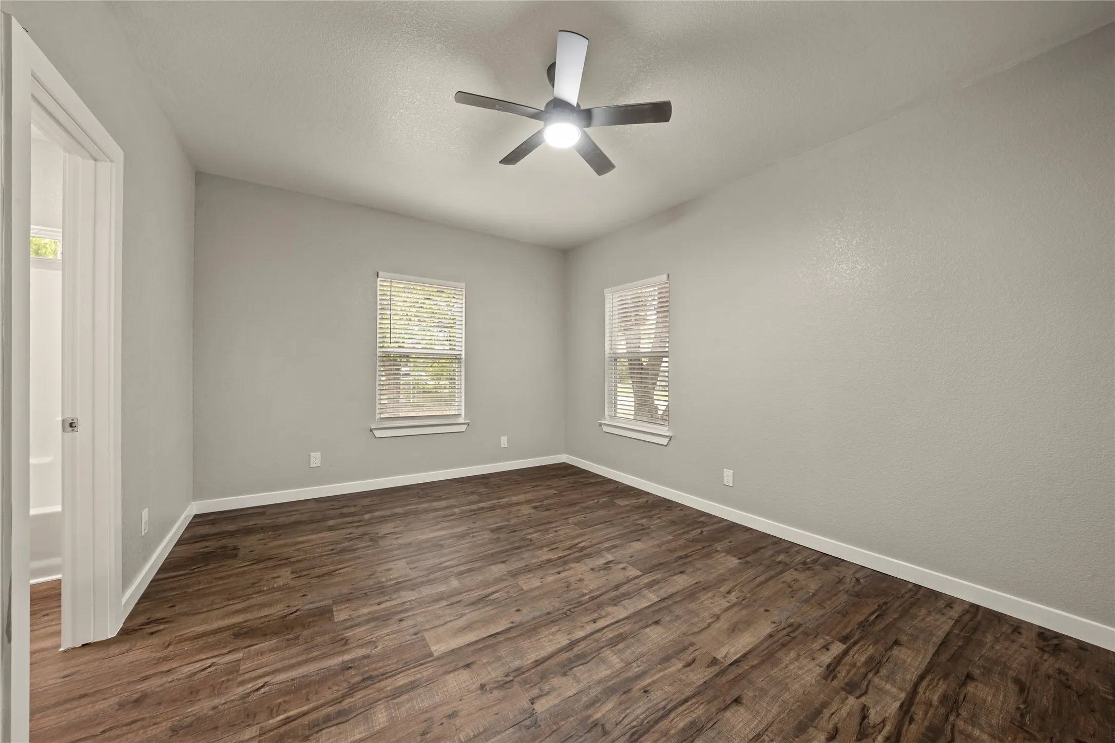 Single Family Residence For Sale in Falls County , 703 Gift Street, Marlin, Texas 76661, 3 Bedroom, 2 Bathroom, Garage spaces, 1,200 Sqft, built in 2023, mls#21410969, Real Estate Agent in Marlin, Homes For Sale in Falls county, Homes For Sale in Marlin, Realtor in Marlin Texas, Real Estate Brokerage Independent Realty Texas, Luminita Cordes Realtor