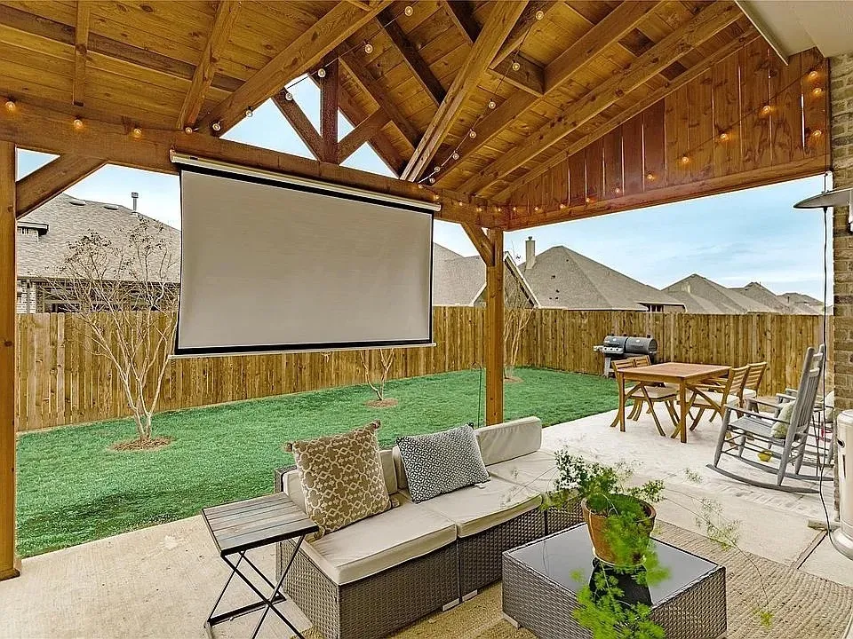 Single Family Residence For Rent in Kaufman County , 1249 Meridian Drive, Forney, Texas 75126, 4 Bedroom, 4 Bathroom, 2 Garage spaces, 2,908 Sqft, built in 2019, mls#21411146, Real Estate Agent in Forney, Homes For Rent in Kaufman county, Homes For Rent in Forney, Realtor in Forney Texas, Real Estate Brokerage Independent Realty Texas, Luminita Cordes Realtor