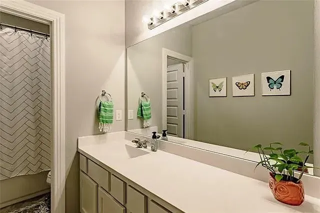 Single Family Residence For Rent in Kaufman County , 1249 Meridian Drive, Forney, Texas 75126, 4 Bedroom, 4 Bathroom, 2 Garage spaces, 2,908 Sqft, built in 2019, mls#21411146, Real Estate Agent in Forney, Homes For Rent in Kaufman county, Homes For Rent in Forney, Realtor in Forney Texas, Real Estate Brokerage Independent Realty Texas, Luminita Cordes Realtor