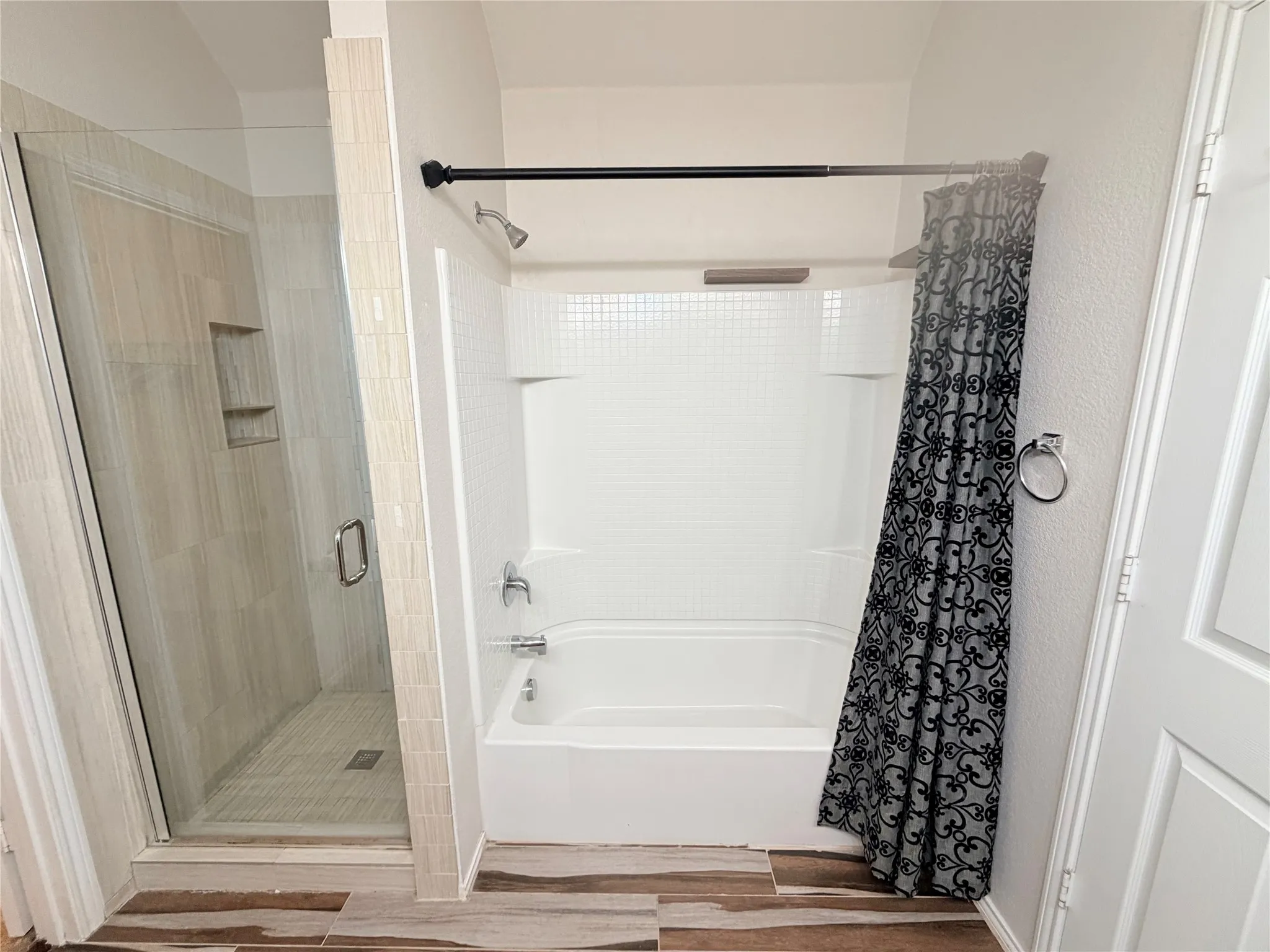 Single Family Residence For Rent in Denton County , 1712 Abby Creek Drive, Little Elm, Texas 75068, 4 Bedroom, 3 Bathroom, 2 Garage spaces, 2,787 Sqft, built in 2014, mls#21411078, Real Estate Agent in Little Elm, Homes For Rent in Denton county, Homes For Rent in Little Elm, Realtor in Little Elm Texas, Real Estate Brokerage Independent Realty Texas, Luminita Cordes Realtor