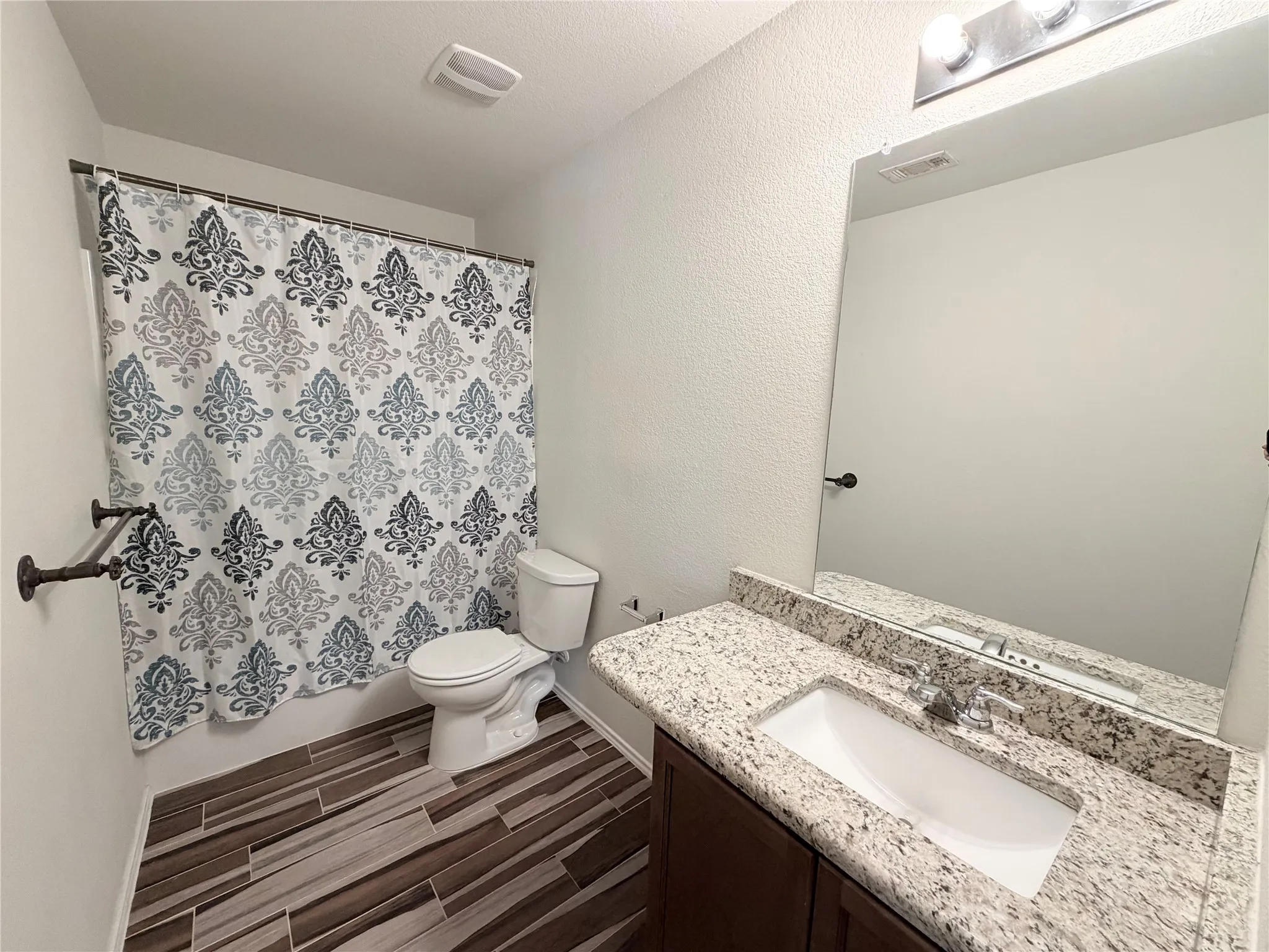 Single Family Residence For Rent in Denton County , 1712 Abby Creek Drive, Little Elm, Texas 75068, 4 Bedroom, 3 Bathroom, 2 Garage spaces, 2,787 Sqft, built in 2014, mls#21411078, Real Estate Agent in Little Elm, Homes For Rent in Denton county, Homes For Rent in Little Elm, Realtor in Little Elm Texas, Real Estate Brokerage Independent Realty Texas, Luminita Cordes Realtor