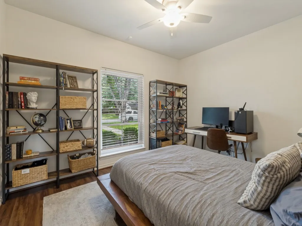 Single Family Residence For Sale in Dallas County , 4448 Hallmark Drive, Dallas, Texas 75229, 4 Bedroom, 4 Bathroom, 2 Garage spaces, 3,070 Sqft, built in 1962, mls#21411151, Real Estate Agent in Dallas, Homes For Sale in Dallas county, Homes For Sale in Dallas, Realtor in Dallas Texas, Real Estate Brokerage Independent Realty Texas, Luminita Cordes Realtor