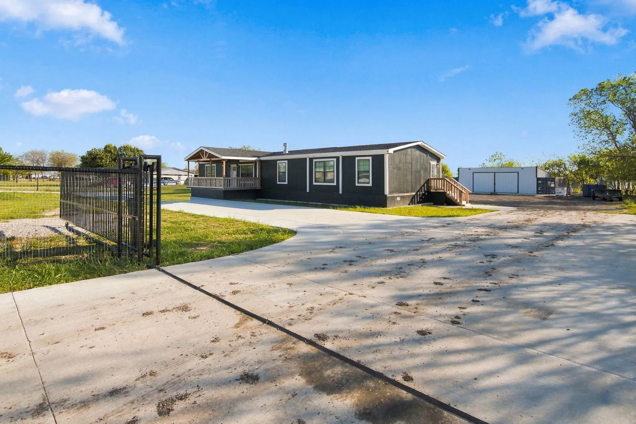 Manufactured Home For Sale in Denton County , 18061 CINDY Lane, Justin, Texas 76247, 4 Bedroom, 2 Bathroom, 2 Garage spaces, 2,000 Sqft, built in 2025, mls#21411094, Real Estate Agent in Justin, Homes For Sale in Denton county, Homes For Sale in Justin, Realtor in Justin Texas, Real Estate Brokerage Independent Realty Texas, Luminita Cordes Realtor