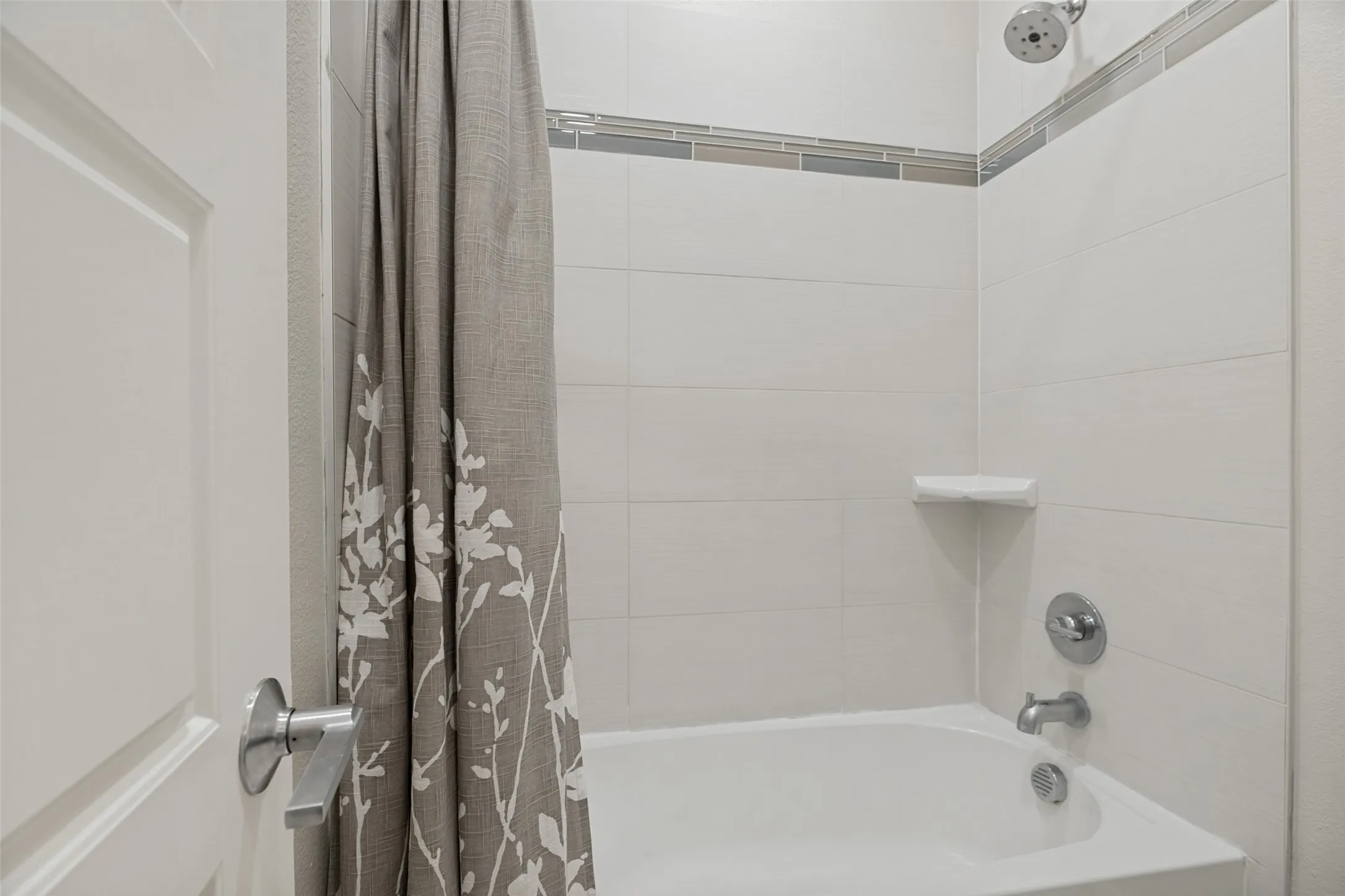 Condominium For Rent in Dallas County , 1596 Fiji Street, Dallas, Texas 75203, 3 Bedroom, 3 Bathroom, 2 Garage spaces, 1,468 Sqft, built in 2017, mls#21411153, Real Estate Agent in Dallas, Homes For Rent in Dallas county, Homes For Rent in Dallas, Realtor in Dallas Texas, Real Estate Brokerage Independent Realty Texas, Luminita Cordes Realtor