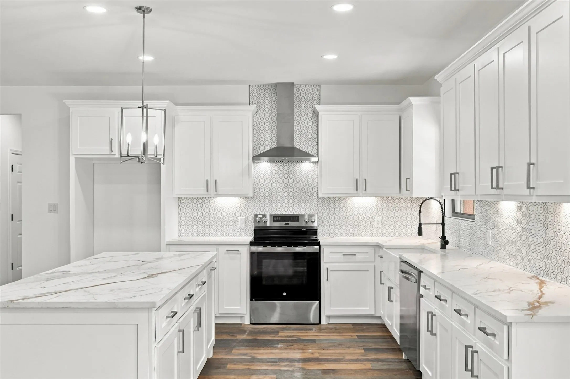 Single Family Residence For Sale in Titus County , 1707 CR 1670, Mt Pleasant, Texas 75455, 3 Bedroom, 2 Bathroom, 2 Garage spaces, 2,150 Sqft, built in 2026, mls#21409960, Real Estate Agent in Mt Pleasant, Homes For Sale in Titus county, Homes For Sale in Mt Pleasant, Realtor in Mt Pleasant Texas, Real Estate Brokerage Independent Realty Texas, Luminita Cordes Realtor