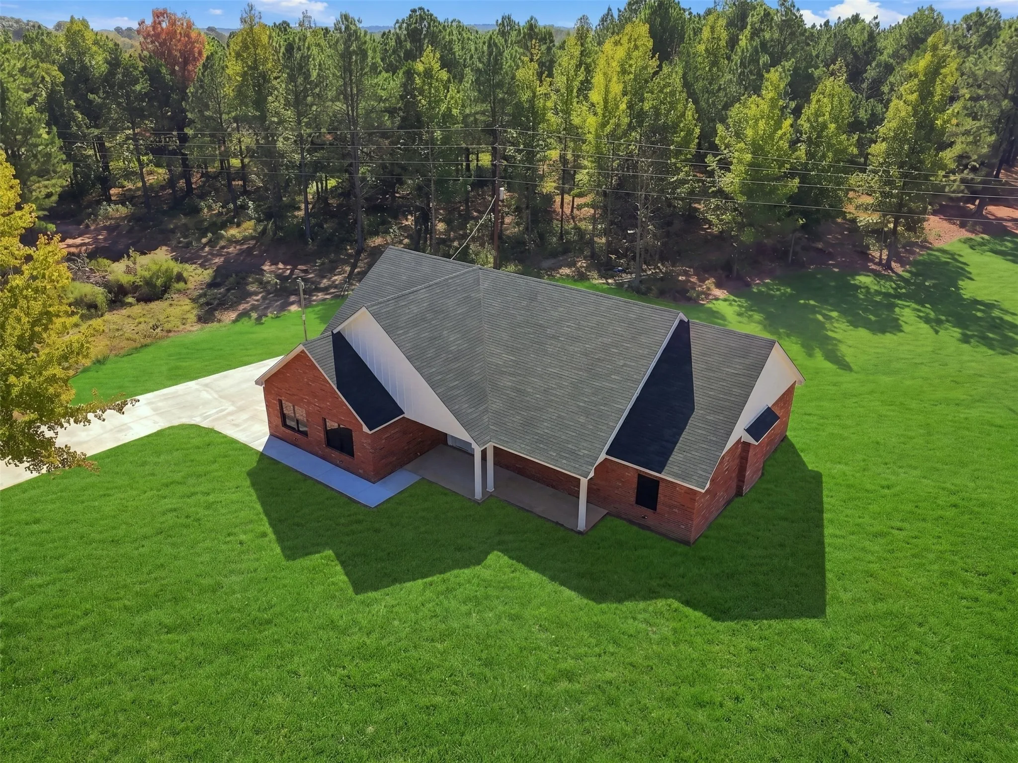 Single Family Residence For Sale in Titus County , 1707 CR 1670, Mt Pleasant, Texas 75455, 3 Bedroom, 2 Bathroom, 2 Garage spaces, 2,150 Sqft, built in 2026, mls#21409960, Real Estate Agent in Mt Pleasant, Homes For Sale in Titus county, Homes For Sale in Mt Pleasant, Realtor in Mt Pleasant Texas, Real Estate Brokerage Independent Realty Texas, Luminita Cordes Realtor