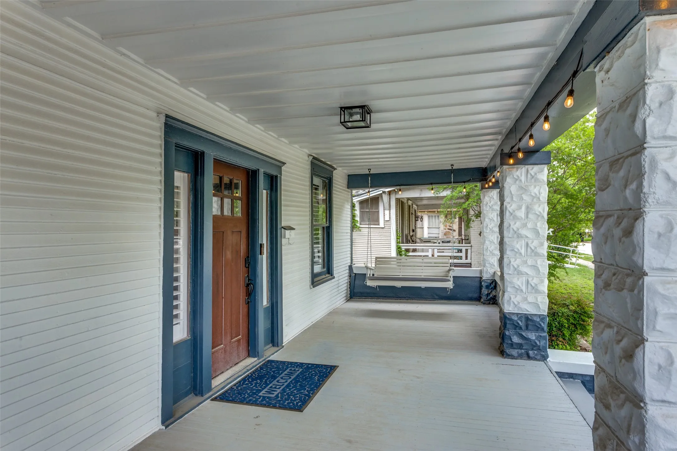 Single Family Residence For Rent in Tarrant County , 1810 5th Avenue, Fort Worth, Texas 76110, 4 Bedroom, 2 Bathroom, 2 Garage spaces, 2,160 Sqft, built in 1905, mls#21411167, Real Estate Agent in Fort Worth, Homes For Rent in Tarrant county, Homes For Rent in Fort Worth, Realtor in Fort Worth Texas, Real Estate Brokerage Independent Realty Texas, Luminita Cordes Realtor