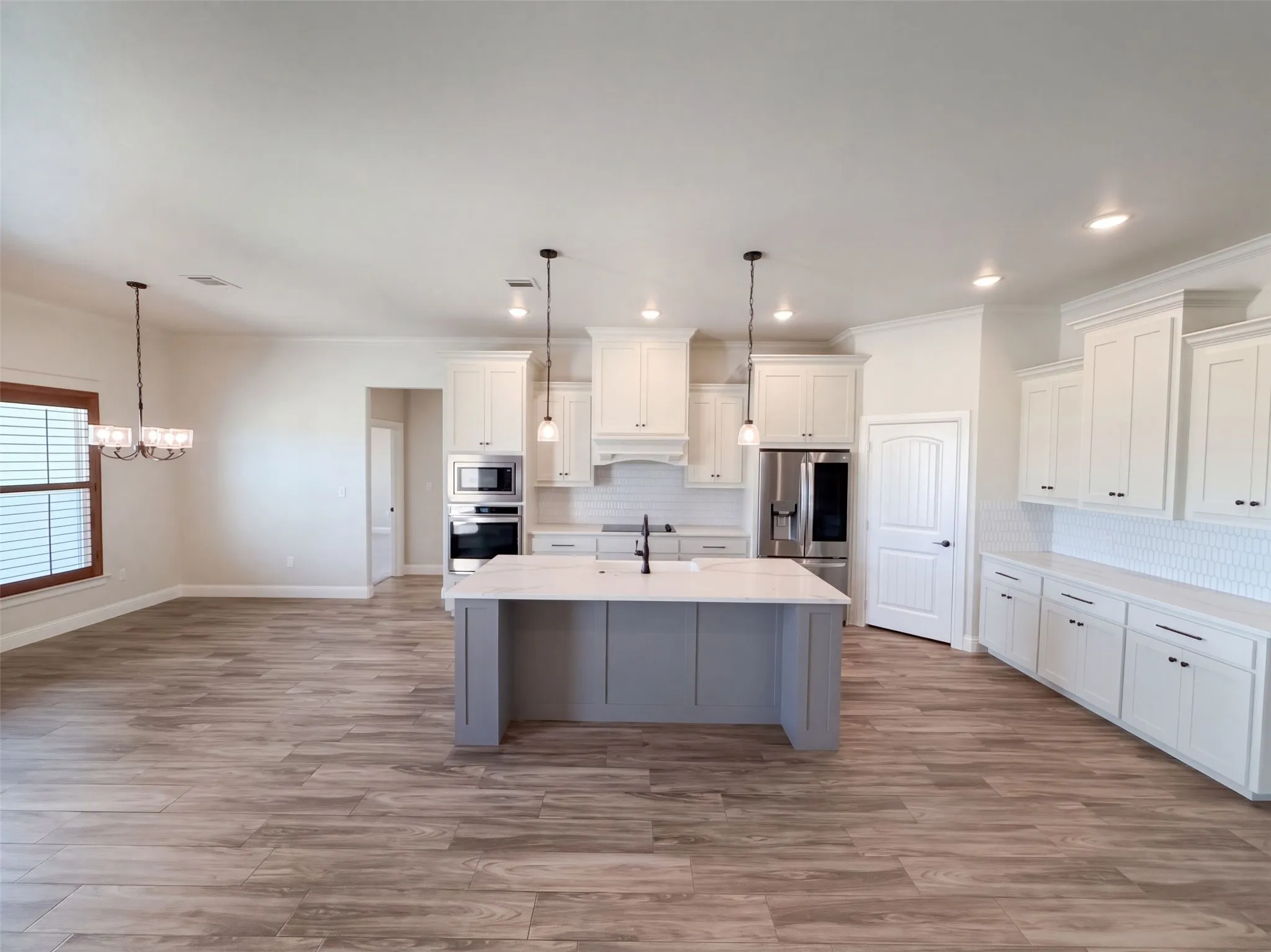 Single Family Residence For Sale in Parker County , 1532 Turpin Lake Road, Poolville, Texas 76487, 4 Bedroom, 3 Bathroom, 3 Garage spaces, 2,541 Sqft, built in 2021, mls#21410751, Real Estate Agent in Poolville, Homes For Sale in Parker county, Homes For Sale in Poolville, Realtor in Poolville Texas, Real Estate Brokerage Independent Realty Texas, Luminita Cordes Realtor
