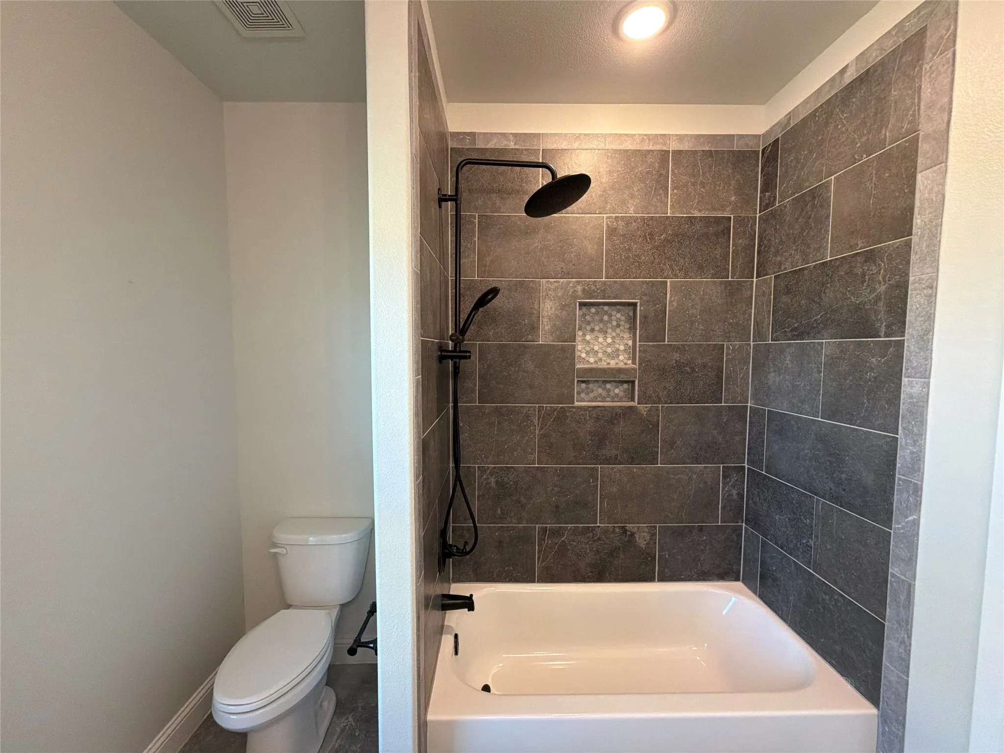 Single Family Residence For Sale in Parker County , 1532 Turpin Lake Road, Poolville, Texas 76487, 4 Bedroom, 3 Bathroom, 3 Garage spaces, 2,541 Sqft, built in 2021, mls#21410751, Real Estate Agent in Poolville, Homes For Sale in Parker county, Homes For Sale in Poolville, Realtor in Poolville Texas, Real Estate Brokerage Independent Realty Texas, Luminita Cordes Realtor
