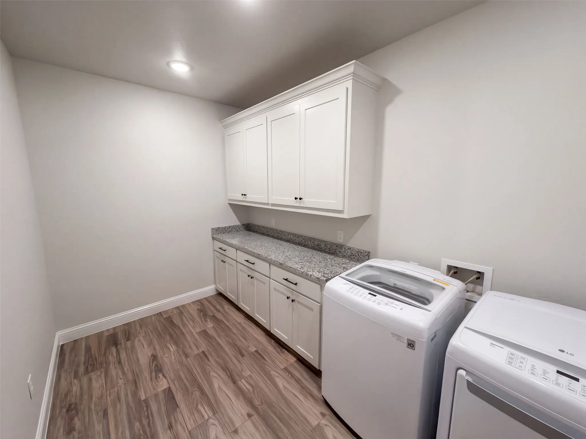 Single Family Residence For Sale in Parker County , 1532 Turpin Lake Road, Poolville, Texas 76487, 4 Bedroom, 3 Bathroom, 3 Garage spaces, 2,541 Sqft, built in 2021, mls#21410751, Real Estate Agent in Poolville, Homes For Sale in Parker county, Homes For Sale in Poolville, Realtor in Poolville Texas, Real Estate Brokerage Independent Realty Texas, Luminita Cordes Realtor