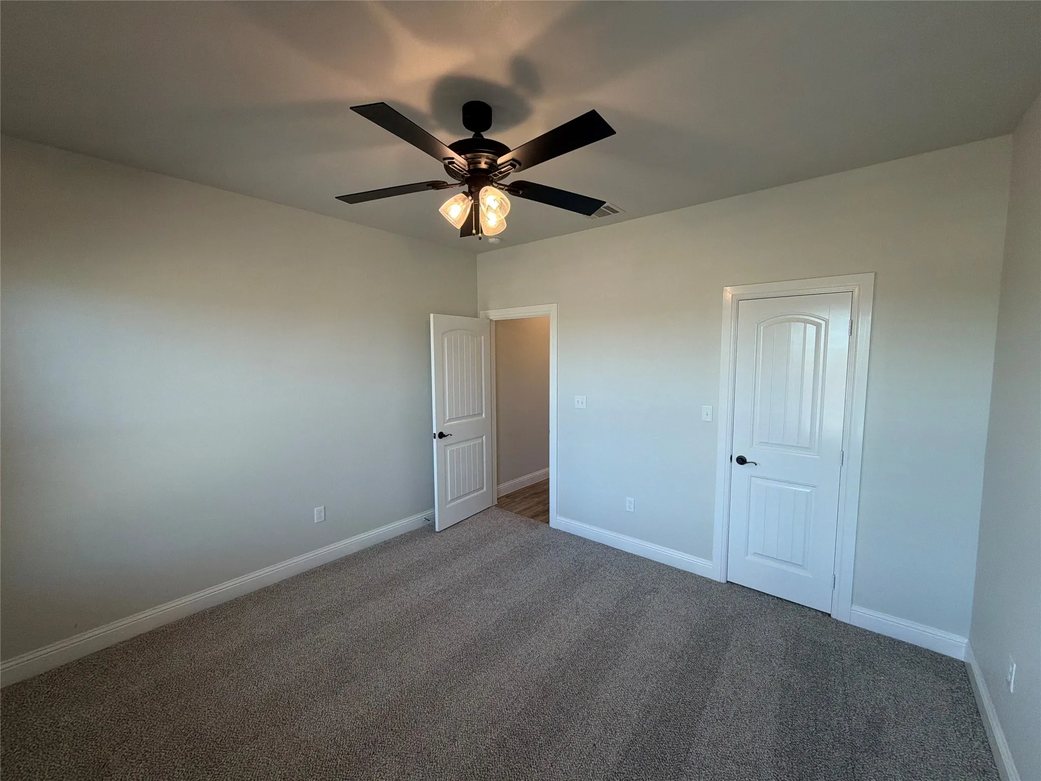 Single Family Residence For Sale in Parker County , 1532 Turpin Lake Road, Poolville, Texas 76487, 4 Bedroom, 3 Bathroom, 3 Garage spaces, 2,541 Sqft, built in 2021, mls#21410751, Real Estate Agent in Poolville, Homes For Sale in Parker county, Homes For Sale in Poolville, Realtor in Poolville Texas, Real Estate Brokerage Independent Realty Texas, Luminita Cordes Realtor