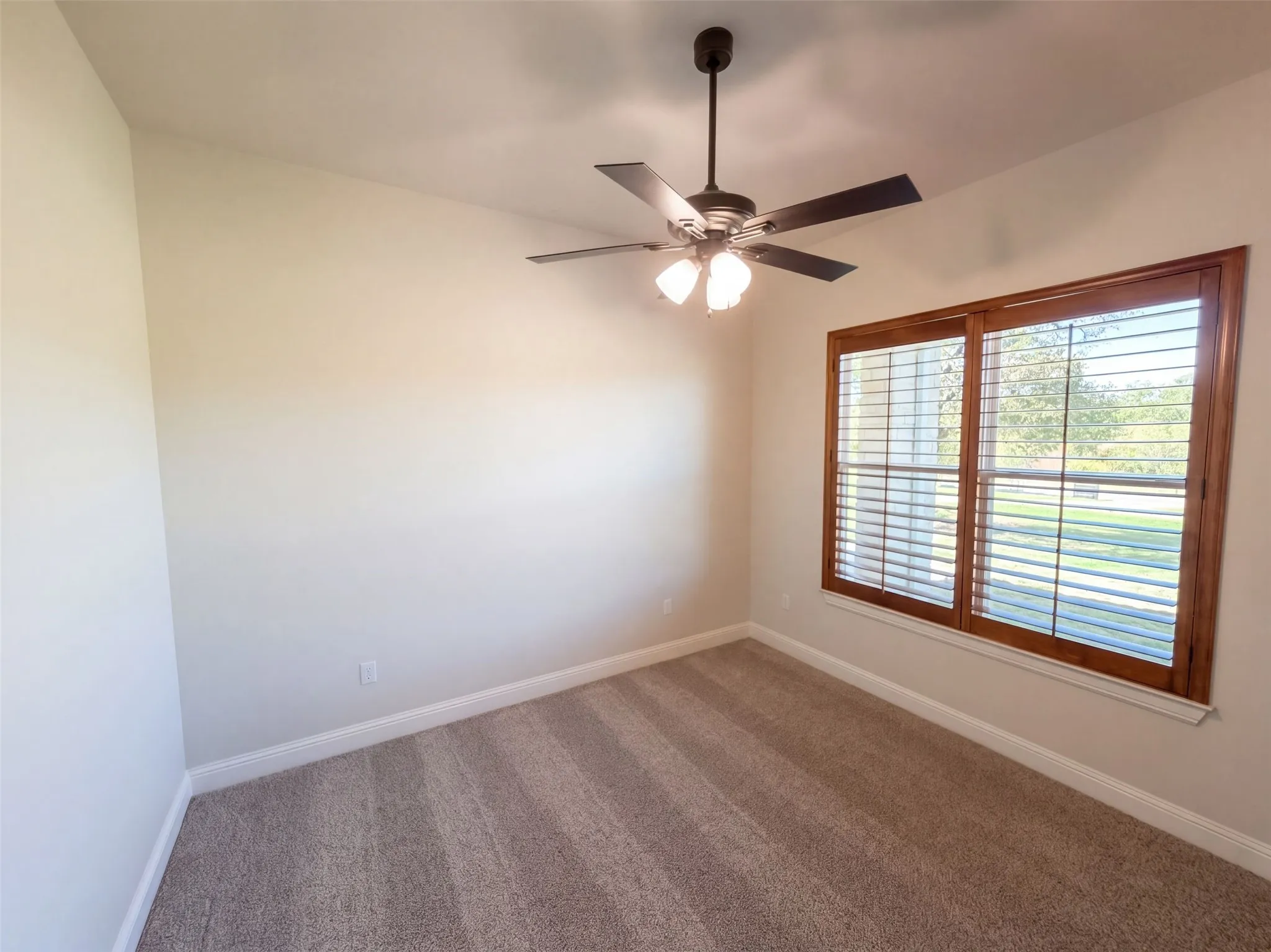Single Family Residence For Sale in Parker County , 1532 Turpin Lake Road, Poolville, Texas 76487, 4 Bedroom, 3 Bathroom, 3 Garage spaces, 2,541 Sqft, built in 2021, mls#21410751, Real Estate Agent in Poolville, Homes For Sale in Parker county, Homes For Sale in Poolville, Realtor in Poolville Texas, Real Estate Brokerage Independent Realty Texas, Luminita Cordes Realtor