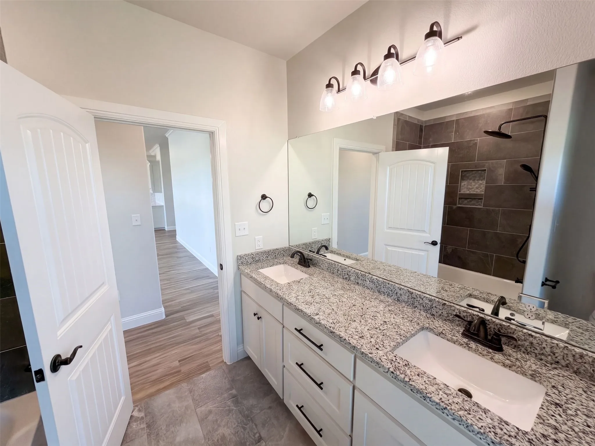 Single Family Residence For Sale in Parker County , 1532 Turpin Lake Road, Poolville, Texas 76487, 4 Bedroom, 3 Bathroom, 3 Garage spaces, 2,541 Sqft, built in 2021, mls#21410751, Real Estate Agent in Poolville, Homes For Sale in Parker county, Homes For Sale in Poolville, Realtor in Poolville Texas, Real Estate Brokerage Independent Realty Texas, Luminita Cordes Realtor