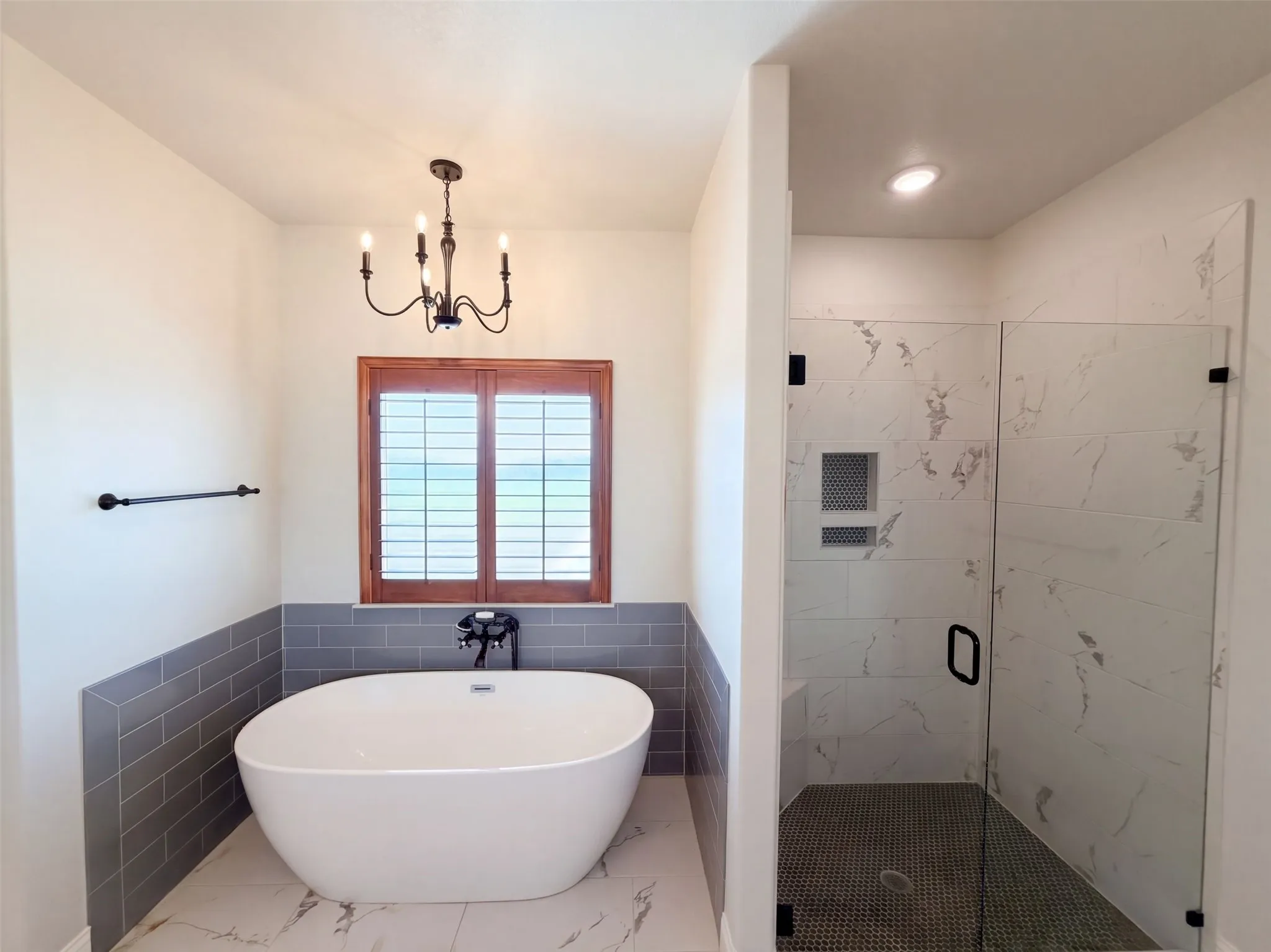Single Family Residence For Sale in Parker County , 1532 Turpin Lake Road, Poolville, Texas 76487, 4 Bedroom, 3 Bathroom, 3 Garage spaces, 2,541 Sqft, built in 2021, mls#21410751, Real Estate Agent in Poolville, Homes For Sale in Parker county, Homes For Sale in Poolville, Realtor in Poolville Texas, Real Estate Brokerage Independent Realty Texas, Luminita Cordes Realtor