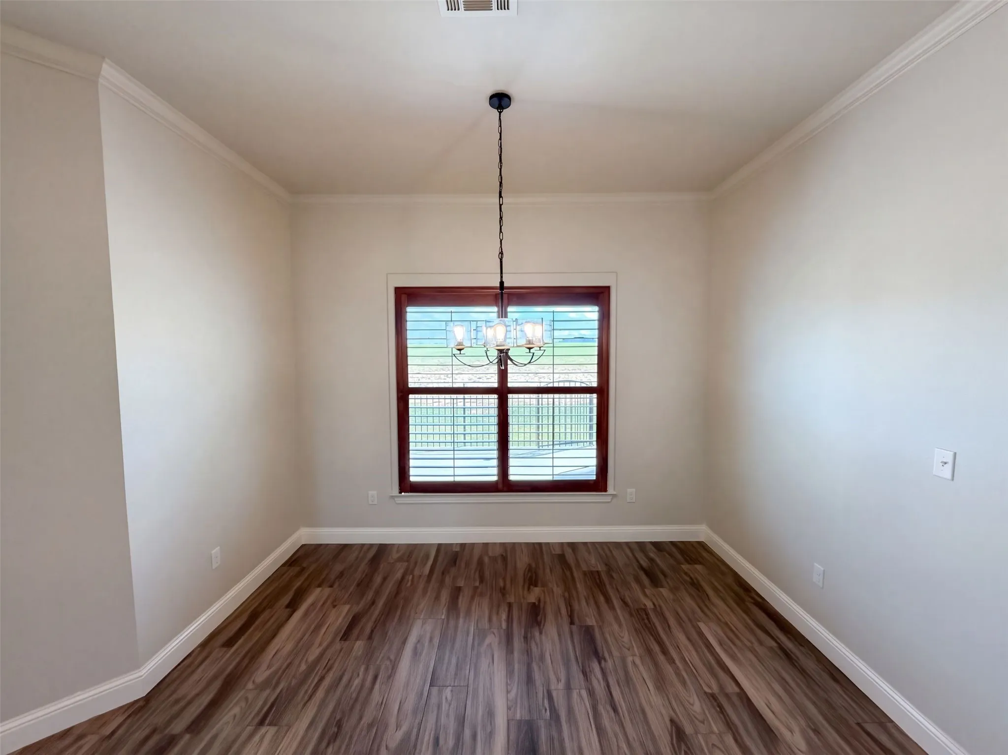 Single Family Residence For Sale in Parker County , 1532 Turpin Lake Road, Poolville, Texas 76487, 4 Bedroom, 3 Bathroom, 3 Garage spaces, 2,541 Sqft, built in 2021, mls#21410751, Real Estate Agent in Poolville, Homes For Sale in Parker county, Homes For Sale in Poolville, Realtor in Poolville Texas, Real Estate Brokerage Independent Realty Texas, Luminita Cordes Realtor