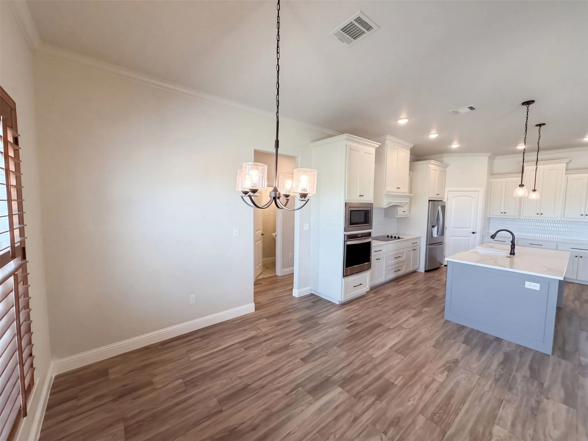 Single Family Residence For Sale in Parker County , 1532 Turpin Lake Road, Poolville, Texas 76487, 4 Bedroom, 3 Bathroom, 3 Garage spaces, 2,541 Sqft, built in 2021, mls#21410751, Real Estate Agent in Poolville, Homes For Sale in Parker county, Homes For Sale in Poolville, Realtor in Poolville Texas, Real Estate Brokerage Independent Realty Texas, Luminita Cordes Realtor