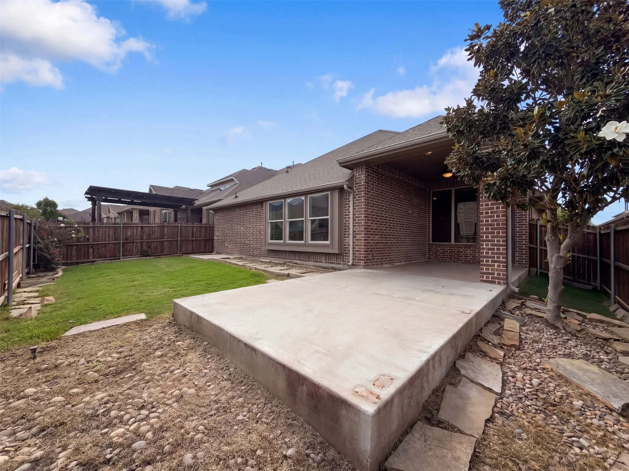 Single Family Residence For Sale in Denton County , 14728 Cedar Flat Way, Fort Worth, Texas 76262, 3 Bedroom, 2 Bathroom, 2 Garage spaces, 2,241 Sqft, built in 2016, mls#21410692, Real Estate Agent in Fort Worth, Homes For Sale in Denton county, Homes For Sale in Fort Worth, Realtor in Fort Worth Texas, Real Estate Brokerage Independent Realty Texas, Luminita Cordes Realtor