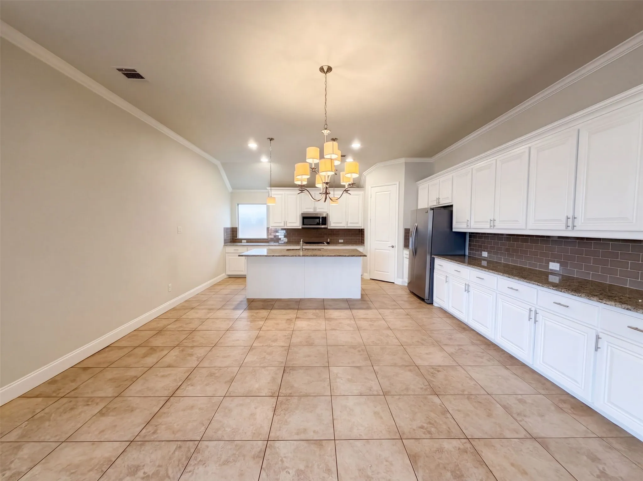 Single Family Residence For Sale in Denton County , 14728 Cedar Flat Way, Fort Worth, Texas 76262, 3 Bedroom, 2 Bathroom, 2 Garage spaces, 2,241 Sqft, built in 2016, mls#21410692, Real Estate Agent in Fort Worth, Homes For Sale in Denton county, Homes For Sale in Fort Worth, Realtor in Fort Worth Texas, Real Estate Brokerage Independent Realty Texas, Luminita Cordes Realtor