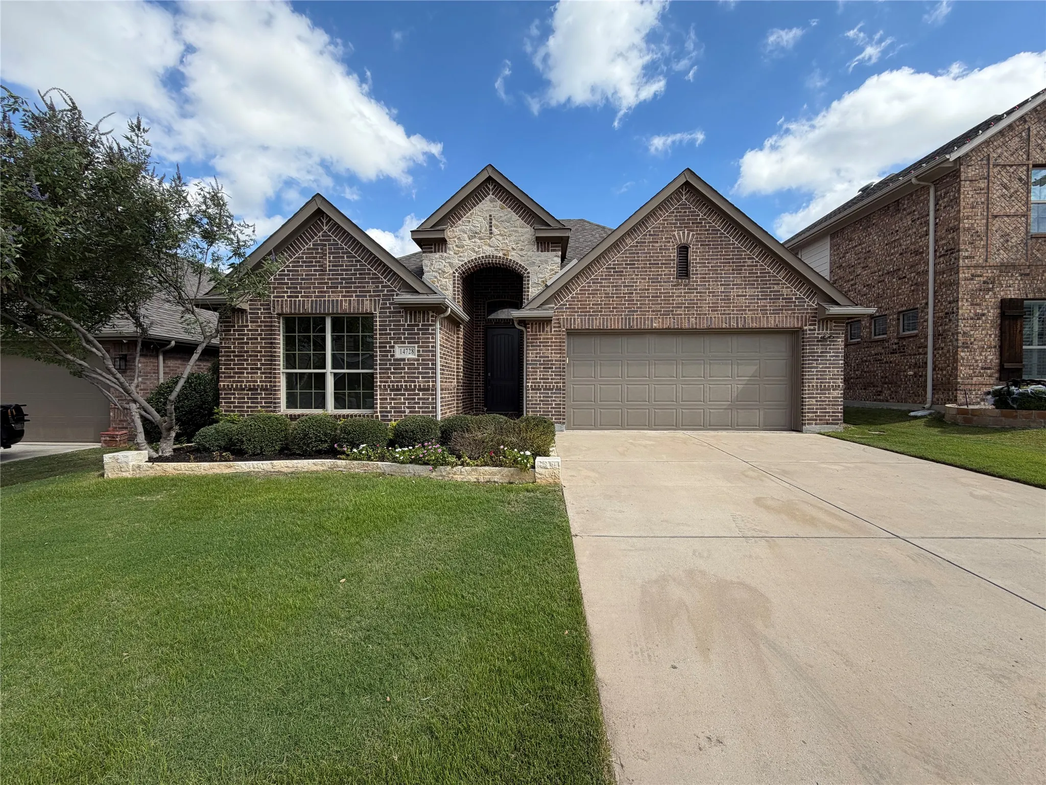 Single Family Residence For Sale
