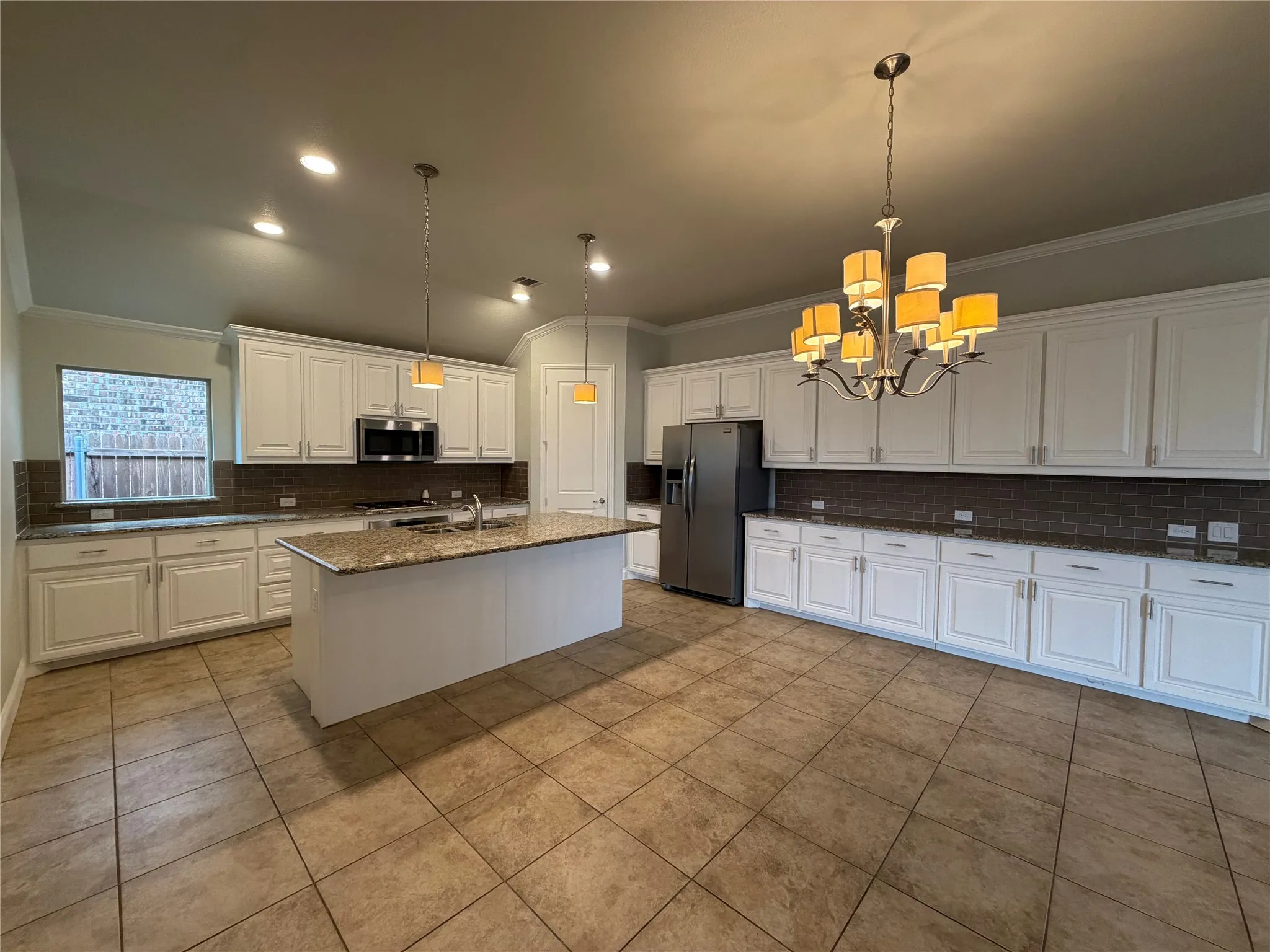 Single Family Residence For Sale in Denton County , 14728 Cedar Flat Way, Fort Worth, Texas 76262, 3 Bedroom, 2 Bathroom, 2 Garage spaces, 2,241 Sqft, built in 2016, mls#21410692, Real Estate Agent in Fort Worth, Homes For Sale in Denton county, Homes For Sale in Fort Worth, Realtor in Fort Worth Texas, Real Estate Brokerage Independent Realty Texas, Luminita Cordes Realtor