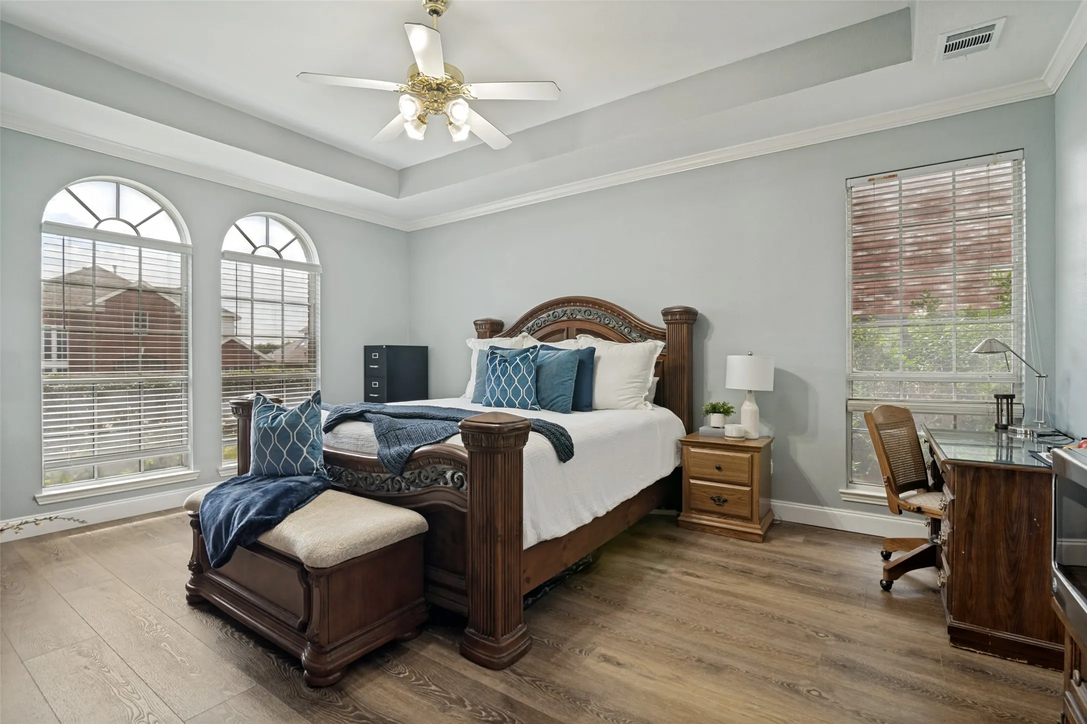 Single Family Residence For Sale in Denton County , 4304 Cape Cod Drive, The Colony, Texas 75056, 4 Bedroom, 4 Bathroom, 2 Garage spaces, 3,477 Sqft, built in 1996, mls#21411169, Real Estate Agent in The Colony, Homes For Sale in Denton county, Homes For Sale in The Colony, Realtor in The Colony Texas, Real Estate Brokerage Independent Realty Texas, Luminita Cordes Realtor