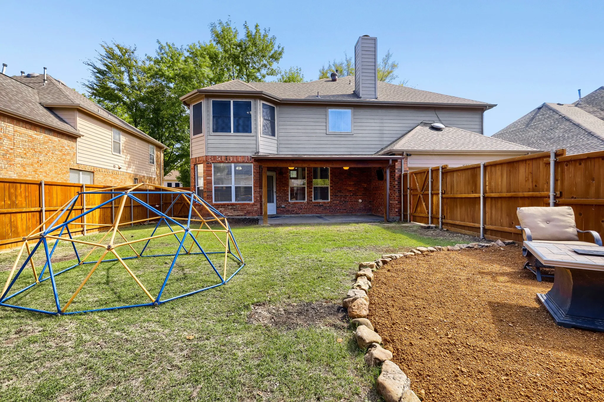 Single Family Residence For Sale in Collin County , 8121 Fountain Springs Drive, Plano, Texas 75025, 4 Bedroom, 3 Bathroom, 2 Garage spaces, 3,031 Sqft, built in 1999, mls#21401036, Real Estate Agent in Plano, Homes For Sale in Collin county, Homes For Sale in Plano, Realtor in Plano Texas, Real Estate Brokerage Independent Realty Texas, Luminita Cordes Realtor