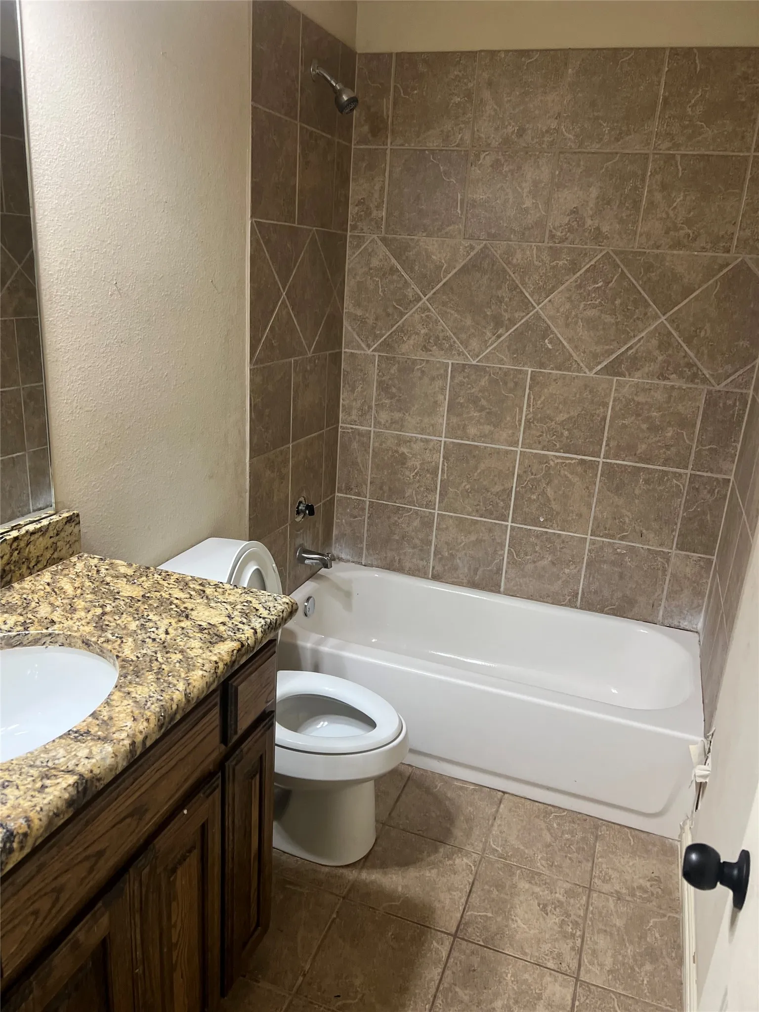 Single Family Residence For Sale in Denton County , 249 Cedar Crest Drive, Justin, Texas 76247, 3 Bedroom, 2 Bathroom, 2 Garage spaces, 1,537 Sqft, built in 2014, mls#21410874, Real Estate Agent in Justin, Homes For Sale in Denton county, Homes For Sale in Justin, Realtor in Justin Texas, Real Estate Brokerage Independent Realty Texas, Luminita Cordes Realtor