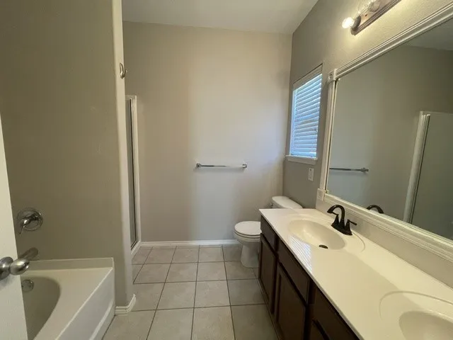 Single Family Residence For Rent in Tarrant County , 7540 Berrenda Drive, Fort Worth, Texas 76131, 3 Bedroom, 2 Bathroom, 2 Garage spaces, 2,157 Sqft, built in 2012, mls#21411181, Real Estate Agent in Fort Worth, Homes For Rent in Tarrant county, Homes For Rent in Fort Worth, Realtor in Fort Worth Texas, Real Estate Brokerage Independent Realty Texas, Luminita Cordes Realtor