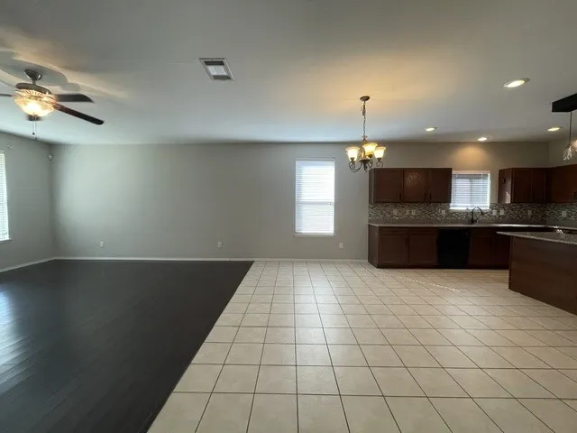 Single Family Residence For Rent in Tarrant County , 7540 Berrenda Drive, Fort Worth, Texas 76131, 3 Bedroom, 2 Bathroom, 2 Garage spaces, 2,157 Sqft, built in 2012, mls#21411181, Real Estate Agent in Fort Worth, Homes For Rent in Tarrant county, Homes For Rent in Fort Worth, Realtor in Fort Worth Texas, Real Estate Brokerage Independent Realty Texas, Luminita Cordes Realtor