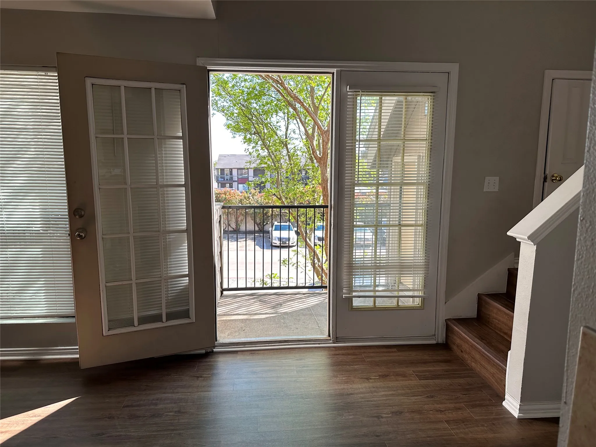 Condominium For Rent in Dallas County , 9817 Walnut Street 208, Dallas, Texas 75243, 2 Bedroom, 1 Bathroom, Garage spaces, 931 Sqft, built in 2007, mls#21410715, Real Estate Agent in Dallas, Homes For Rent in Dallas county, Homes For Rent in Dallas, Realtor in Dallas Texas, Real Estate Brokerage Independent Realty Texas, Luminita Cordes Realtor