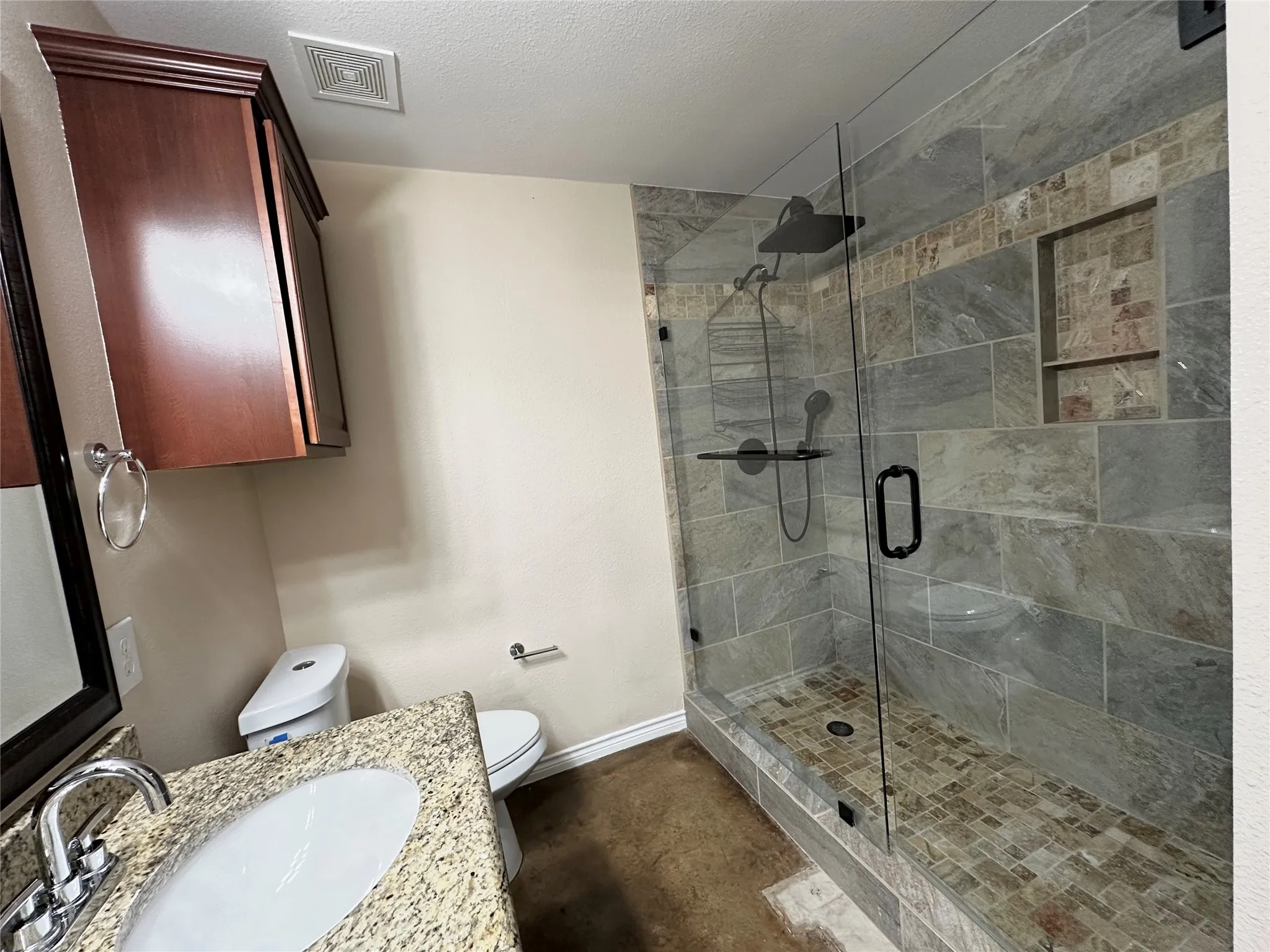 Single Family Residence For Rent in Tarrant County , 1012 Triple Crown Drive, Fort Worth, Texas 76179, 3 Bedroom, 2 Bathroom, 2 Garage spaces, 1,582 Sqft, built in 1999, mls#21409285, Real Estate Agent in Fort Worth, Homes For Rent in Tarrant county, Homes For Rent in Fort Worth, Realtor in Fort Worth Texas, Real Estate Brokerage Independent Realty Texas, Luminita Cordes Realtor