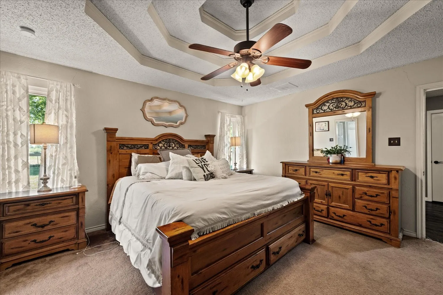 Single Family Residence For Sale in Hunt County , 4715 Dell Drive, Greenville, Texas 75401, 3 Bedroom, 2 Bathroom, Garage spaces, 2,328 Sqft, built in 1987, mls#21411180, Real Estate Agent in Greenville, Homes For Sale in Hunt county, Homes For Sale in Greenville, Realtor in Greenville Texas, Real Estate Brokerage Independent Realty Texas, Luminita Cordes Realtor