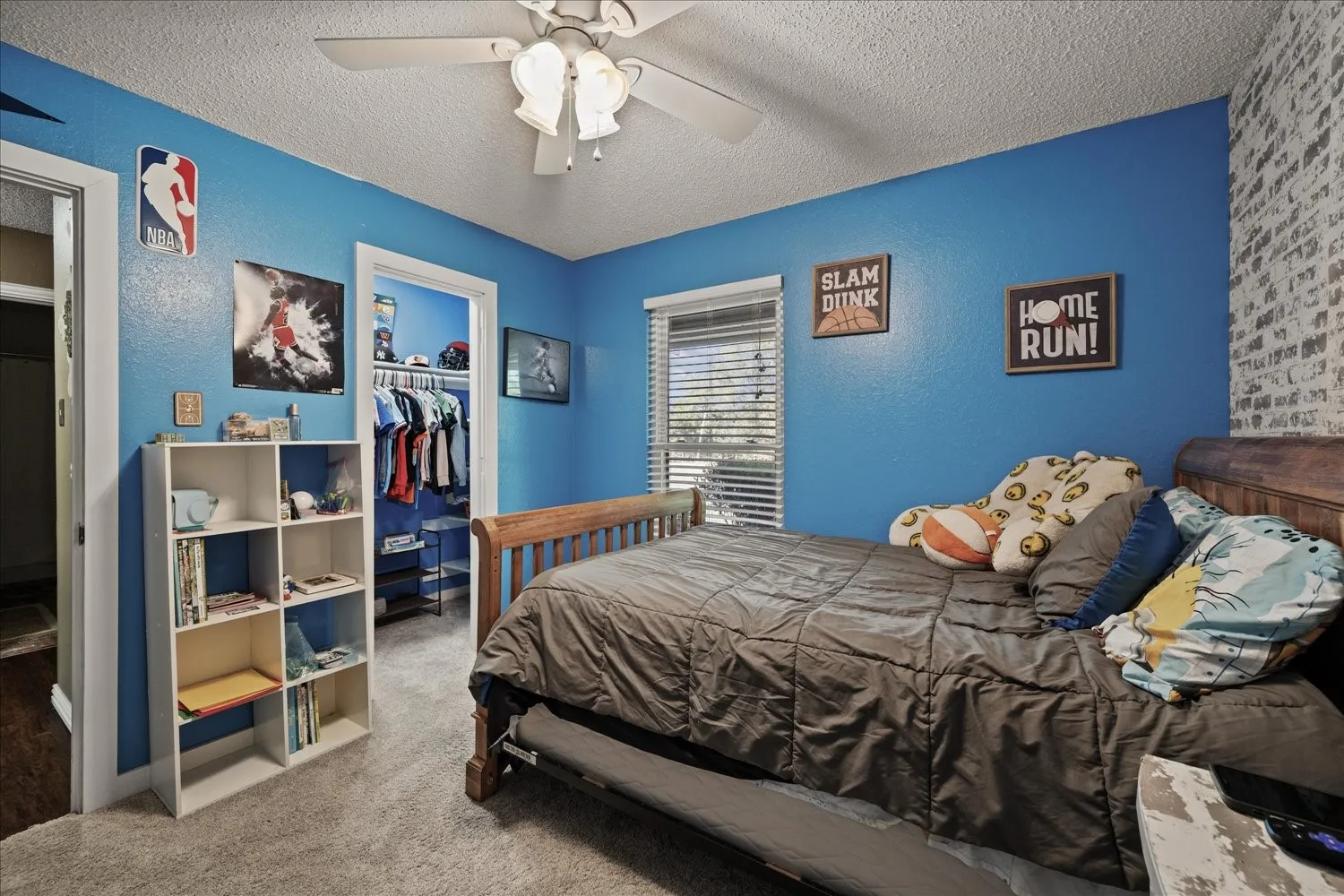 Single Family Residence For Sale in Hunt County , 4715 Dell Drive, Greenville, Texas 75401, 3 Bedroom, 2 Bathroom, Garage spaces, 2,328 Sqft, built in 1987, mls#21411180, Real Estate Agent in Greenville, Homes For Sale in Hunt county, Homes For Sale in Greenville, Realtor in Greenville Texas, Real Estate Brokerage Independent Realty Texas, Luminita Cordes Realtor