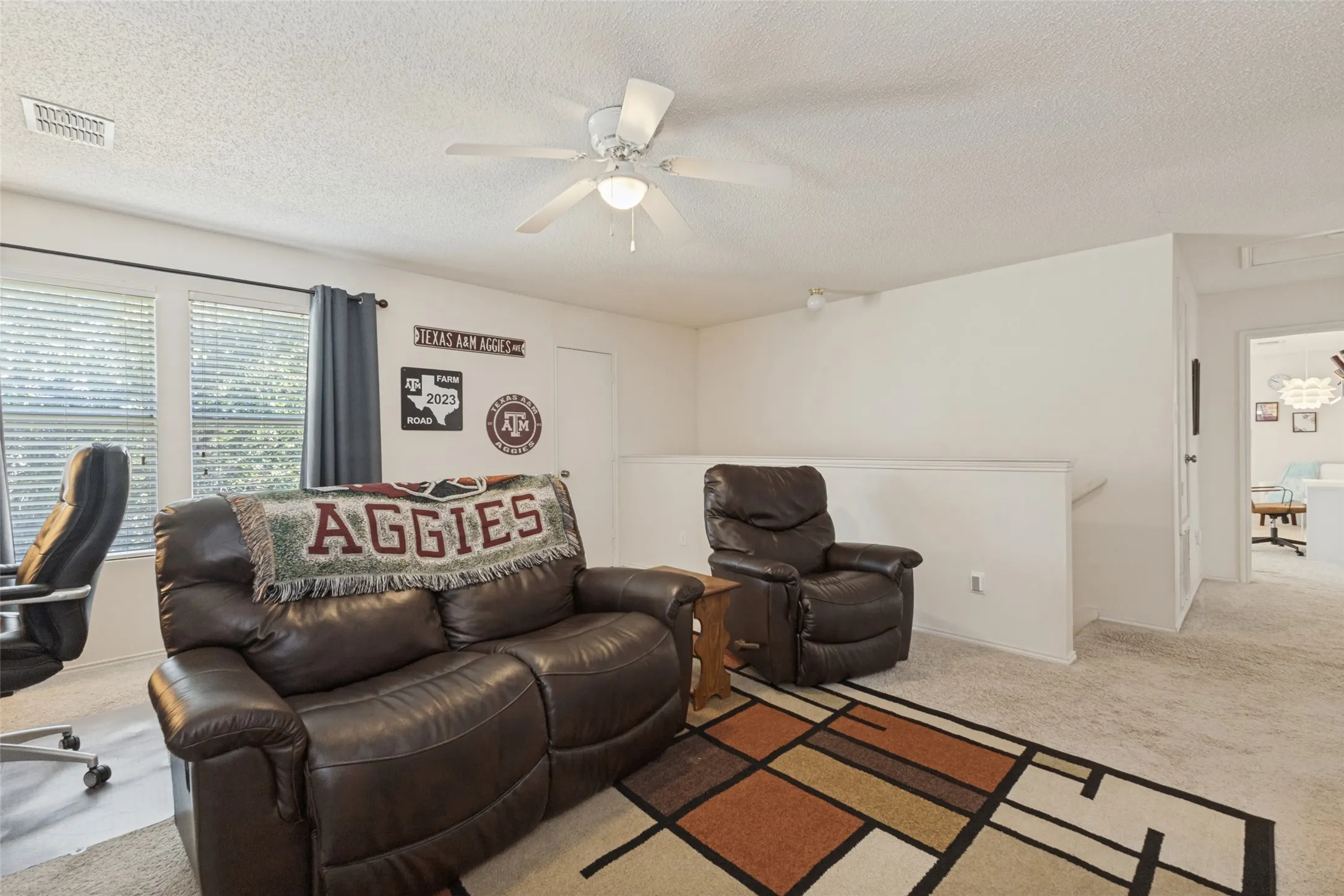 Game-room upstairs great place to entertain