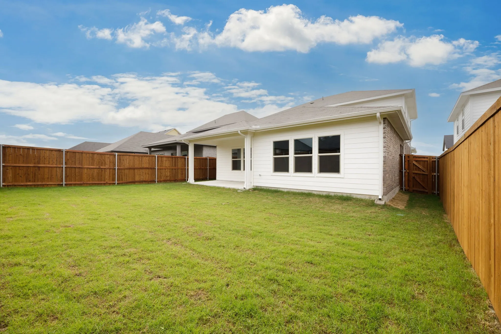 Single Family Residence For Rent in Rockwall County , 1346 Great Sand Dune Street, Royse City, Texas 75189, 4 Bedroom, 3 Bathroom, 2 Garage spaces, 2,651 Sqft, built in 2023, mls#21411207, Real Estate Agent in Royse City, Homes For Rent in Rockwall county, Homes For Rent in Royse City, Realtor in Royse City Texas, Real Estate Brokerage Independent Realty Texas, Luminita Cordes Realtor