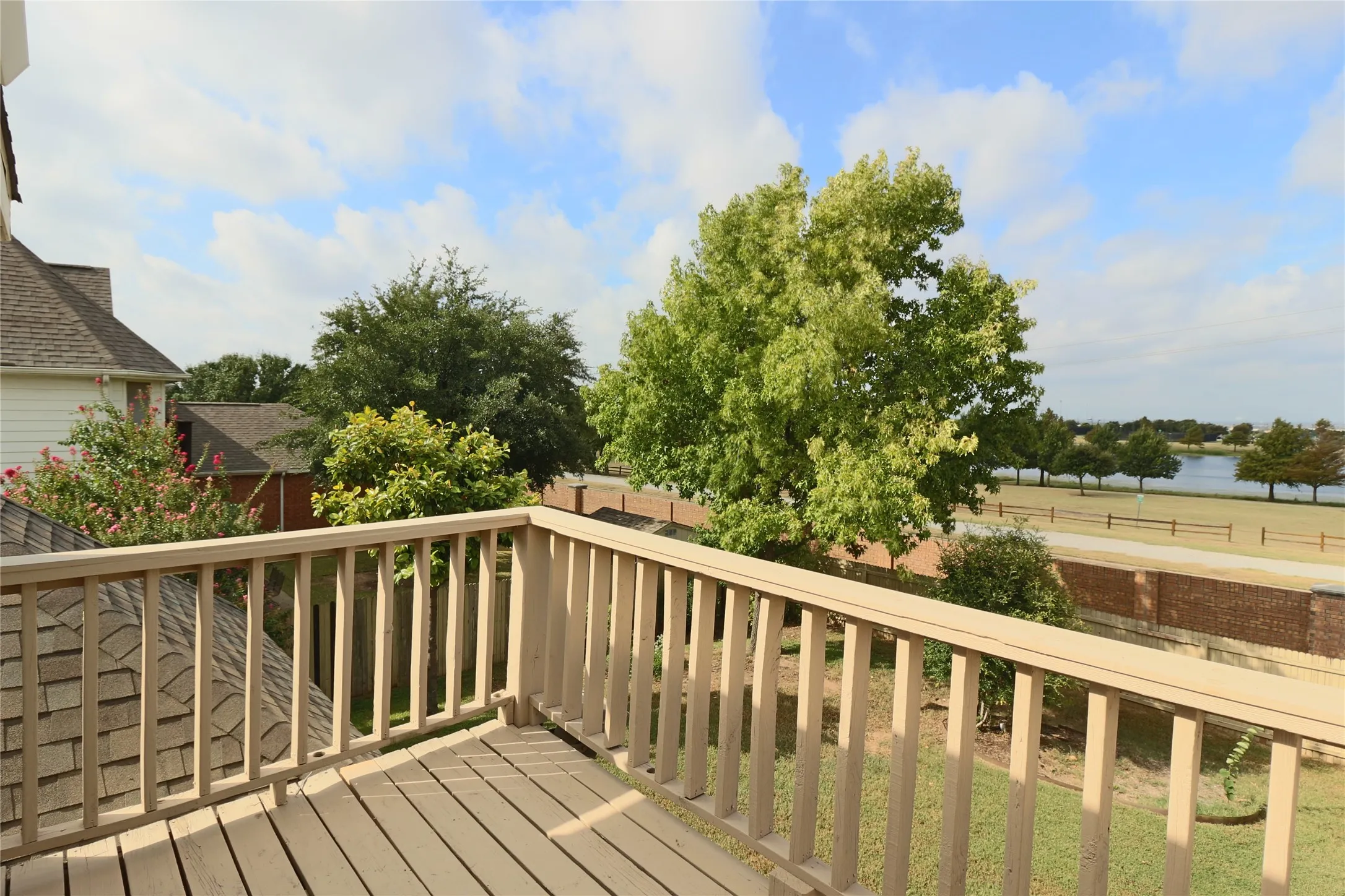 Second floor balcony with the view of the lake and warren sport complex.